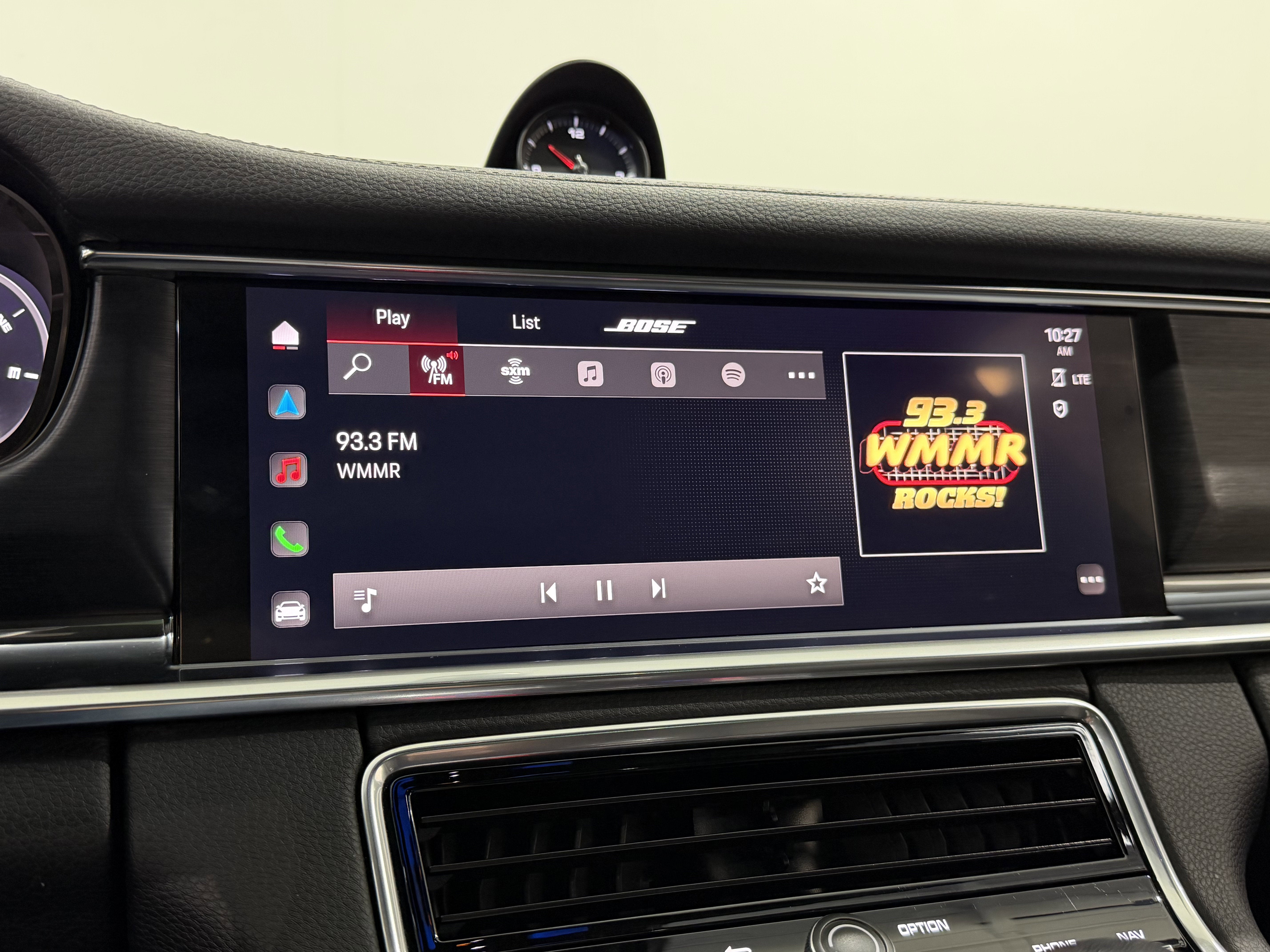 2022 Porsche Panamera 4 Platinum Edition