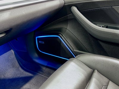 2022 Porsche Panamera 4 Platinum Edition