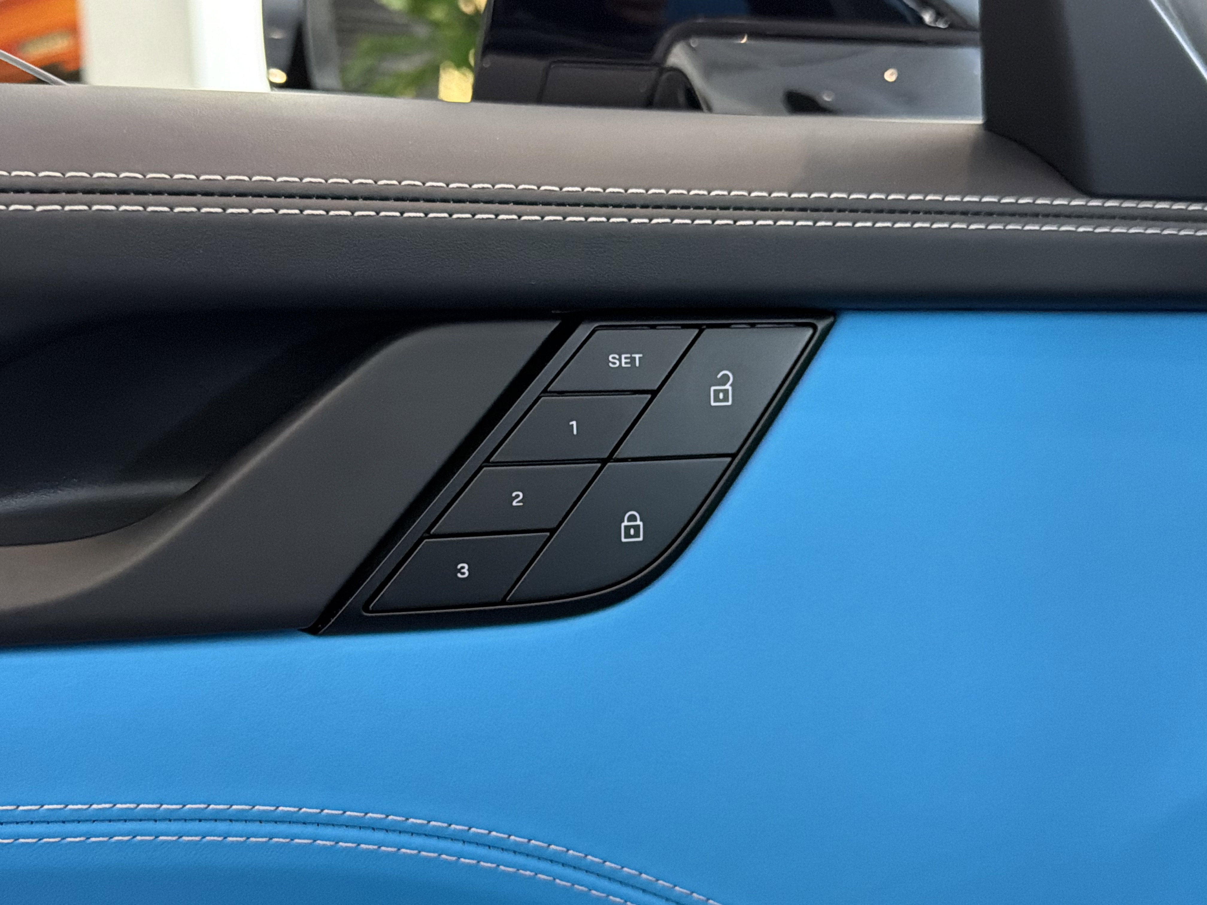 2024 Porsche 911 4 GTS