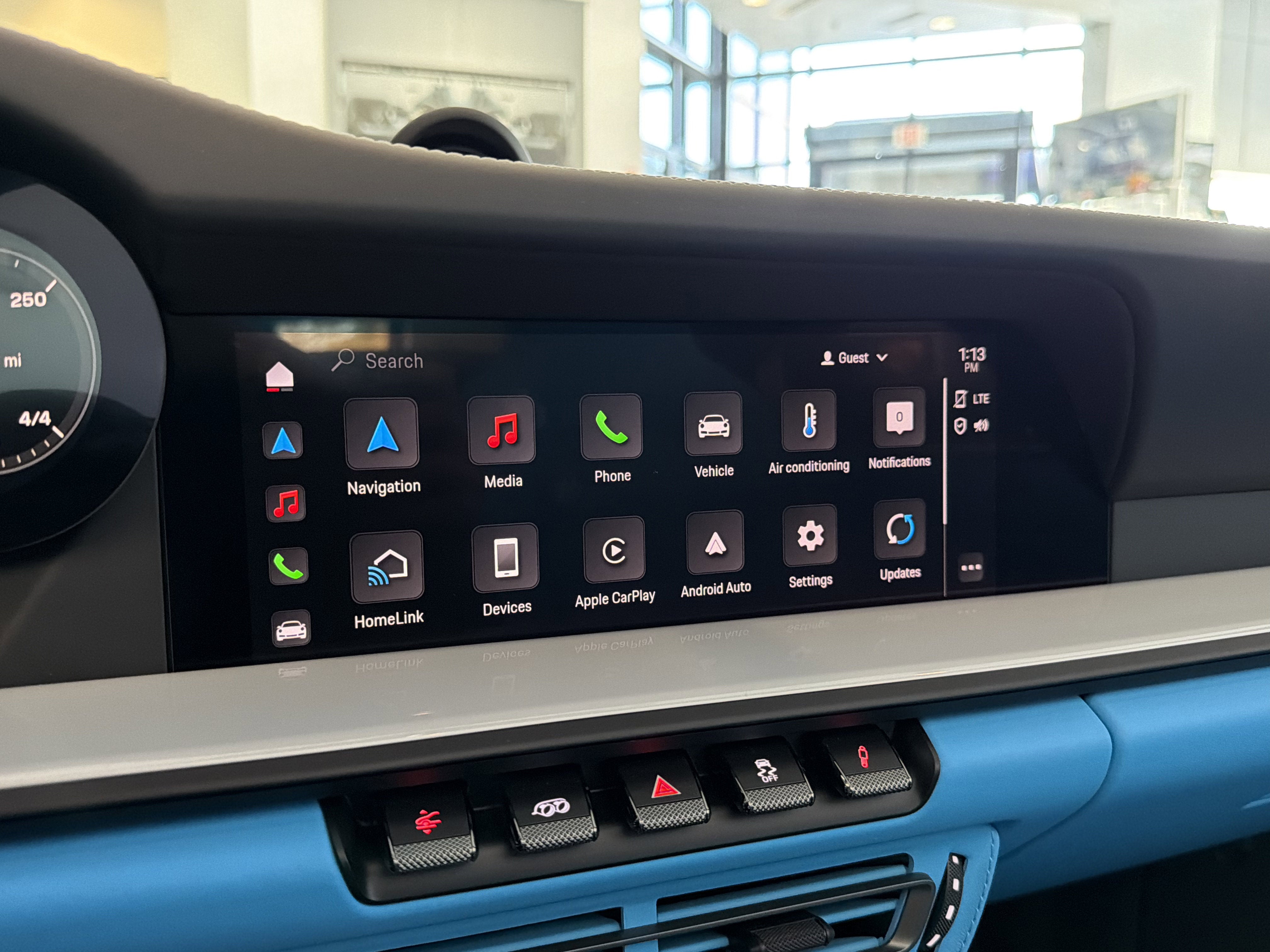 2024 Porsche 911 4 GTS