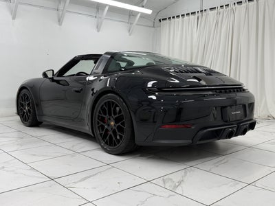 2025 Porsche 911 4 GTS