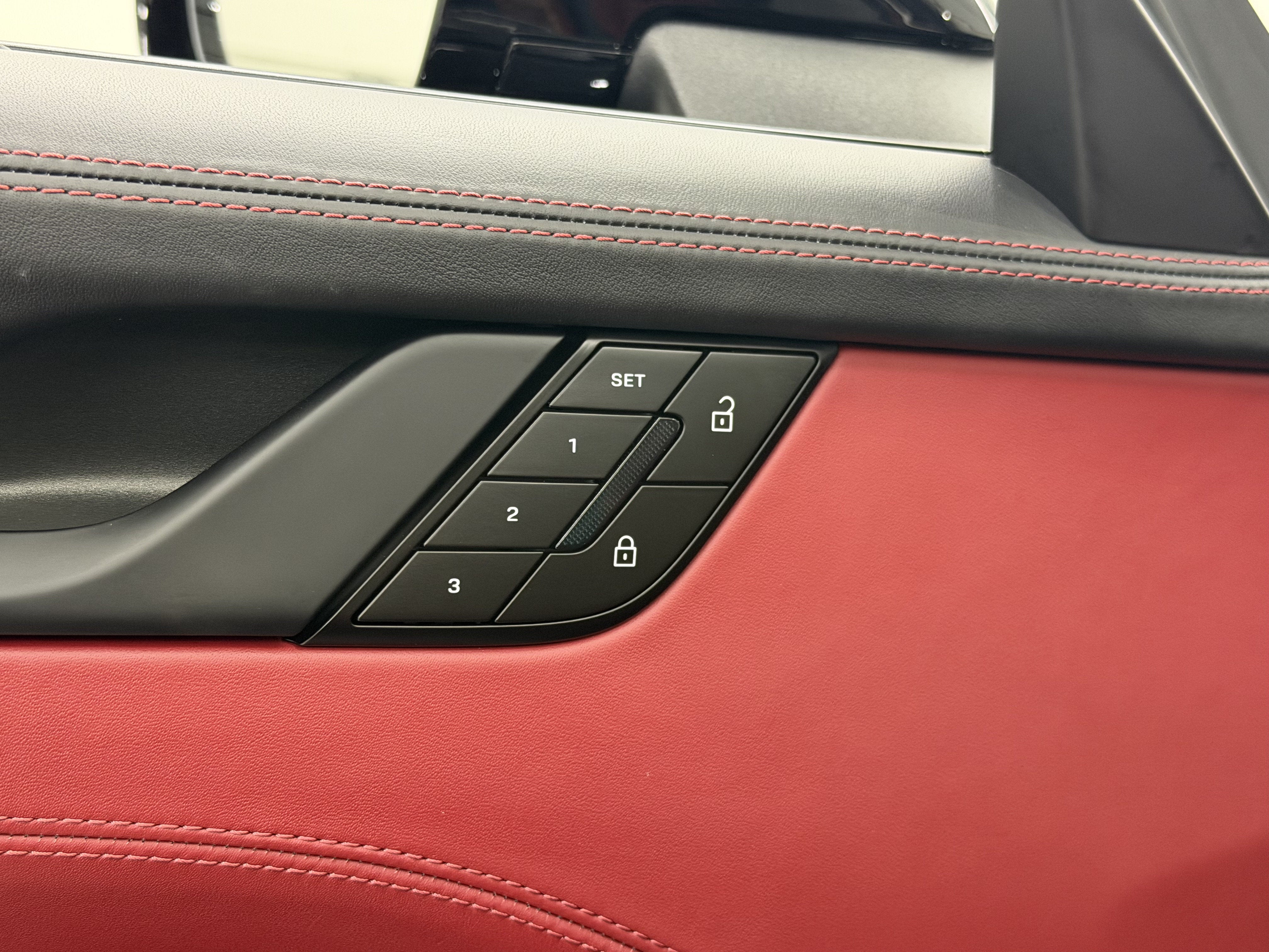 2025 Porsche 911 4 GTS