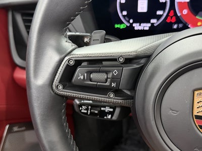2025 Porsche 911 4 GTS