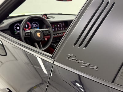 2025 Porsche 911 4 GTS