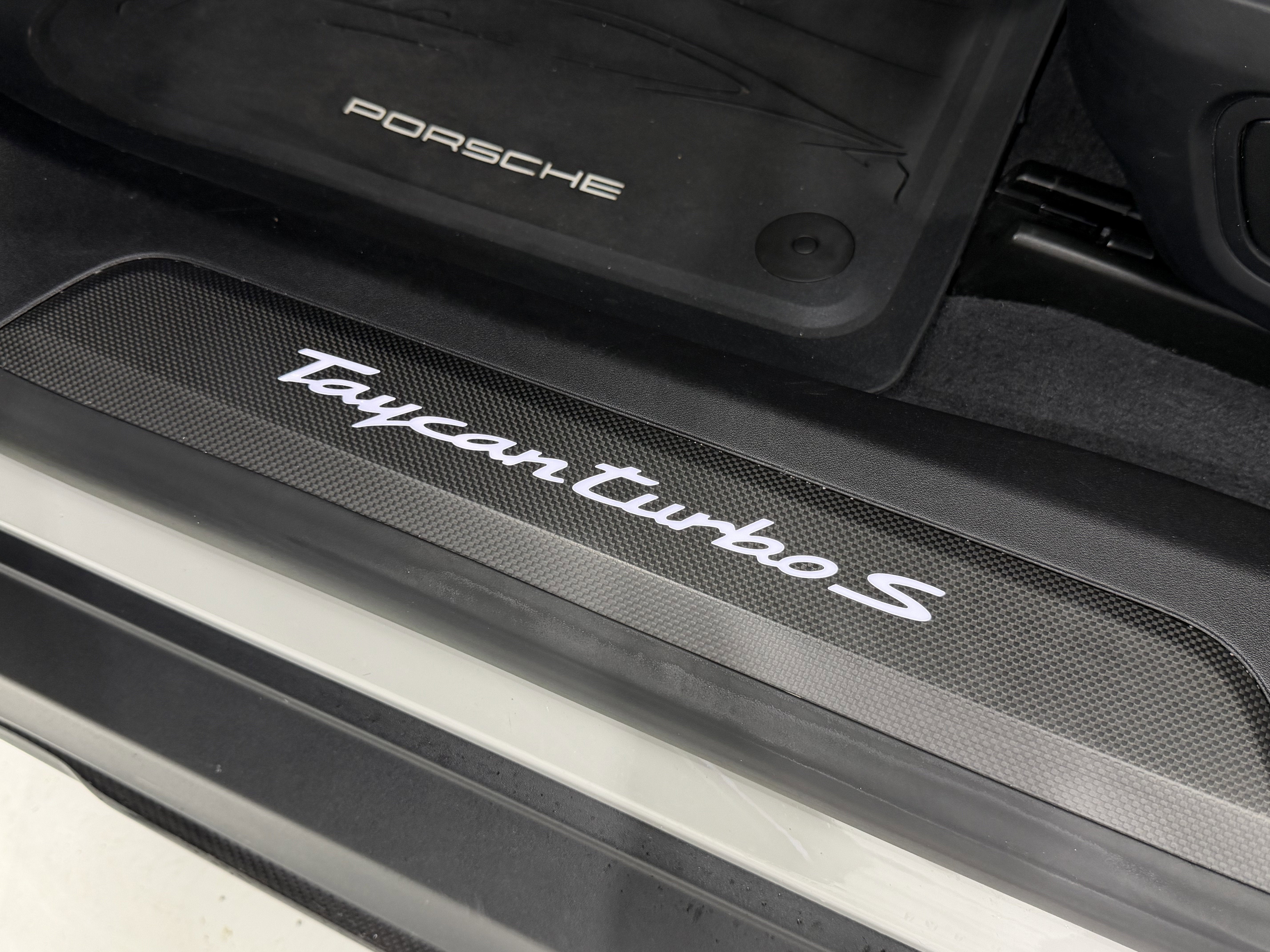 2023 Porsche Taycan Turbo S