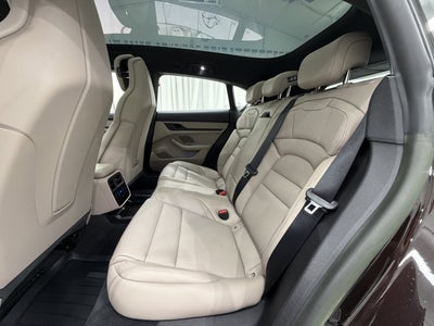 2023 Porsche Taycan Turbo