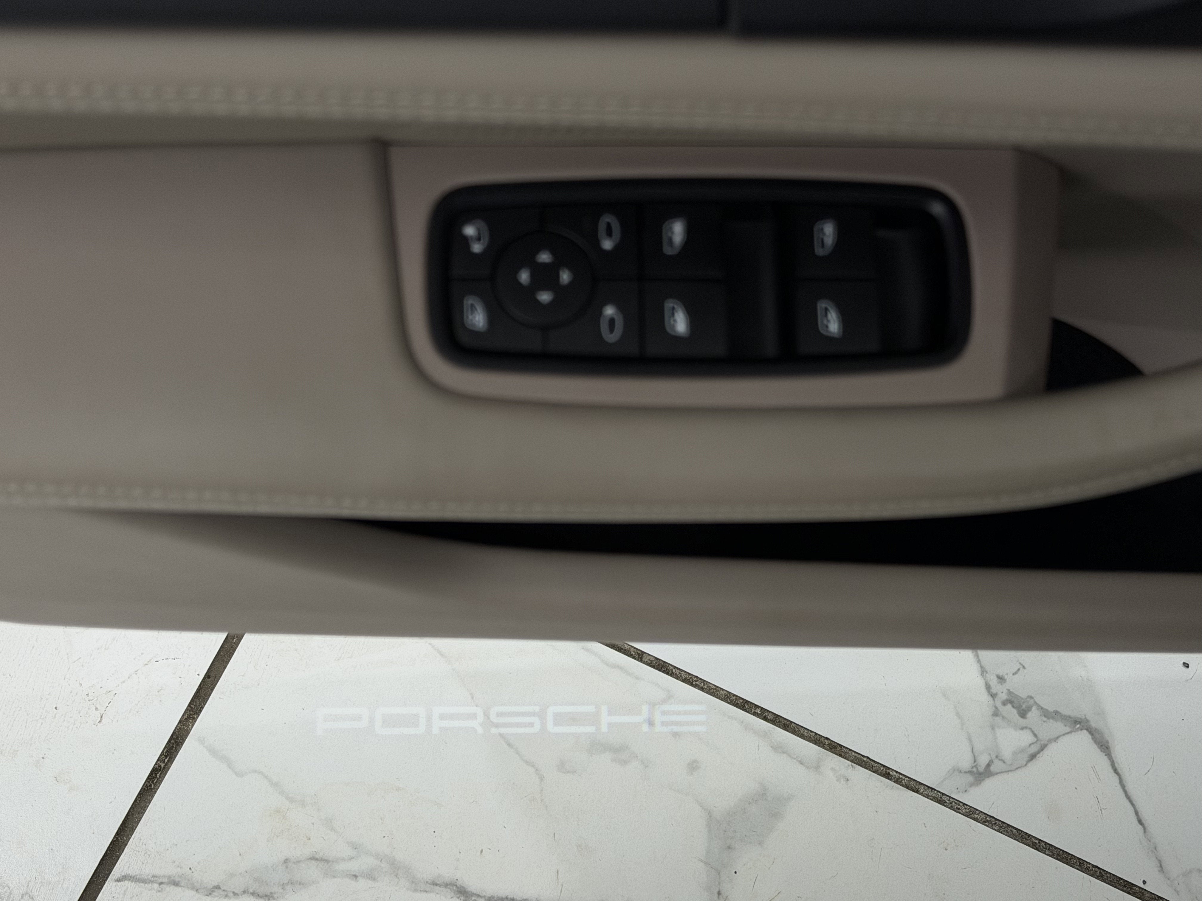 2023 Porsche Taycan Turbo