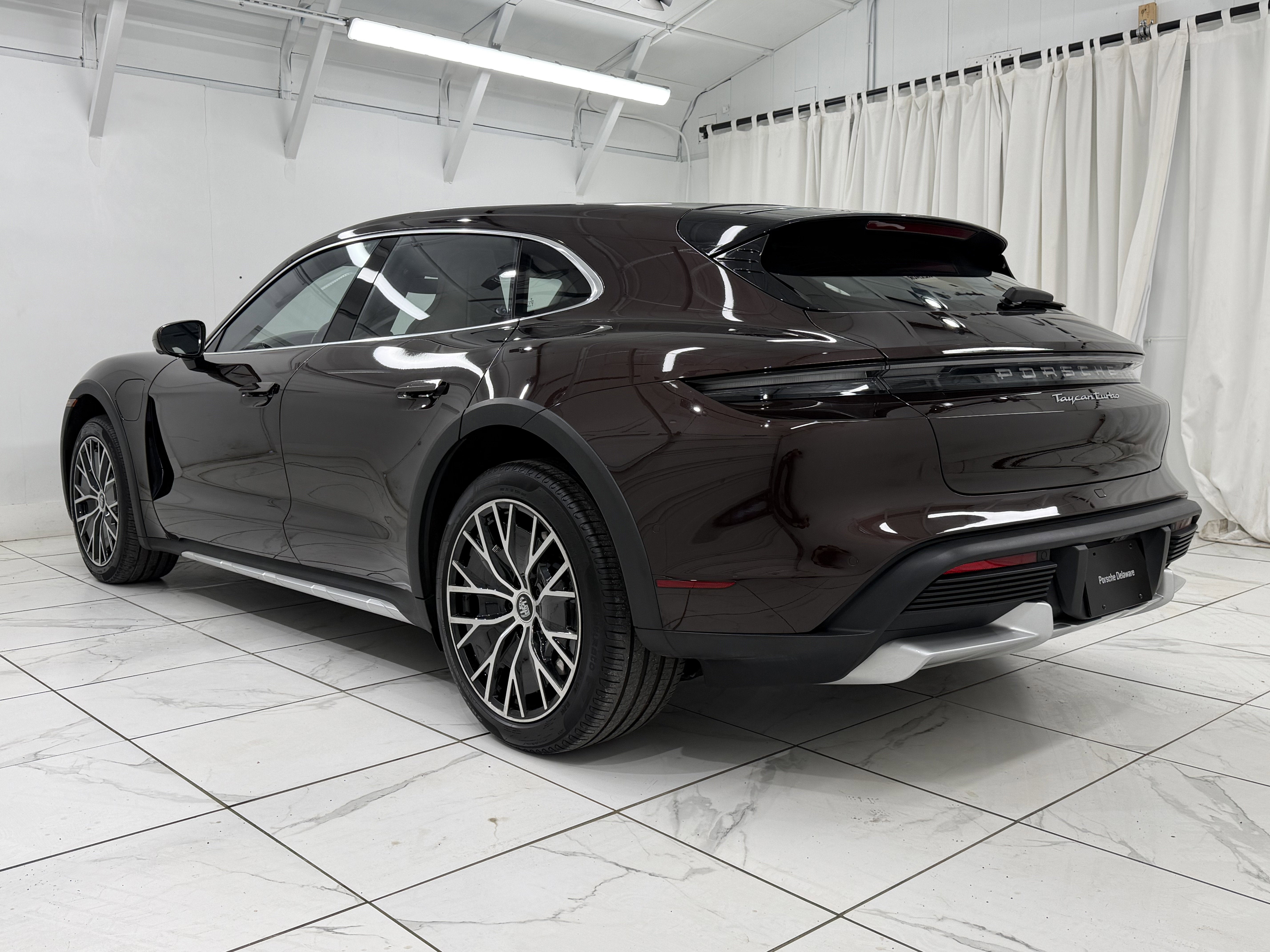 2023 Porsche Taycan Turbo