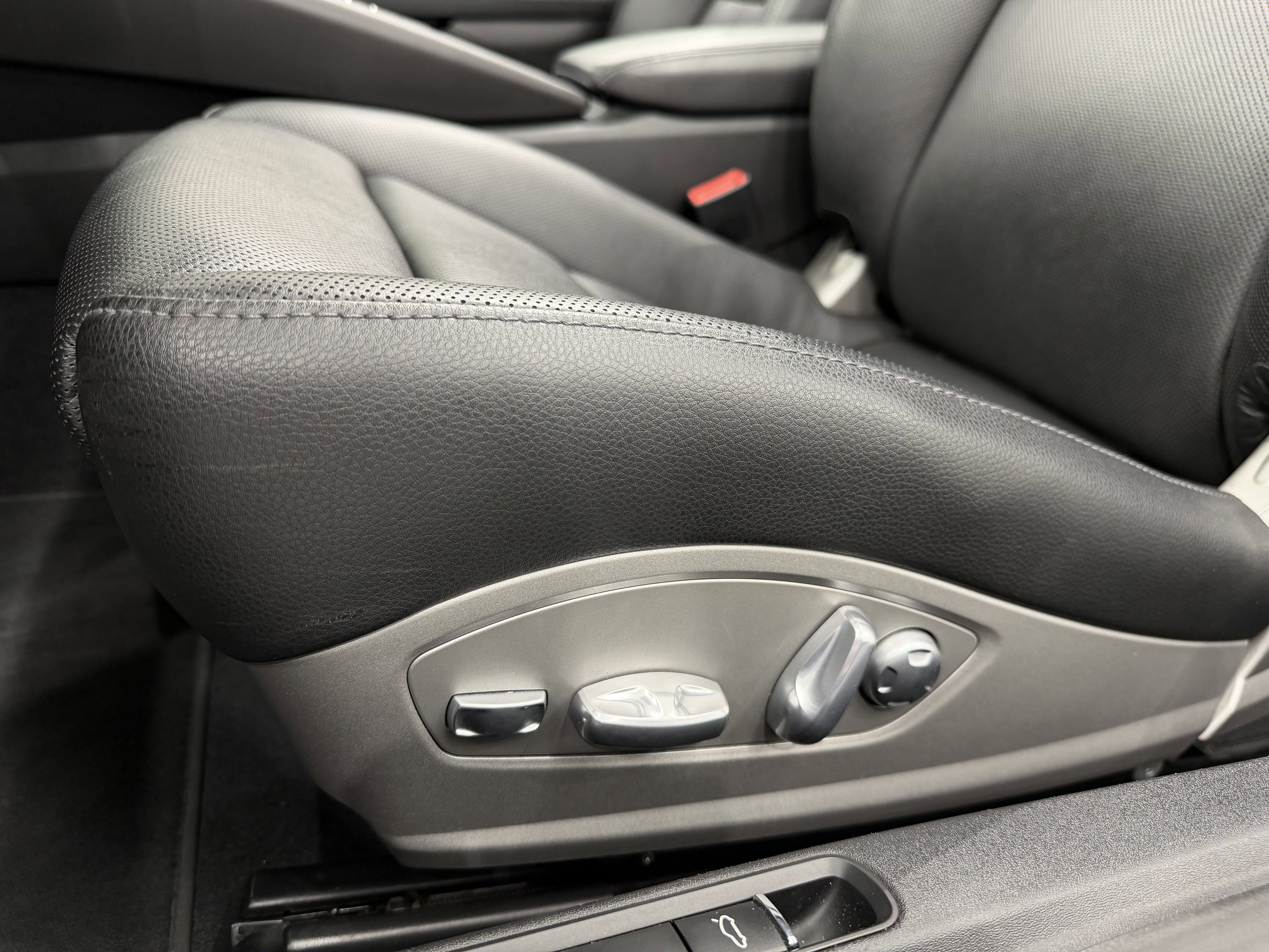 2017 Porsche 911 Carrera