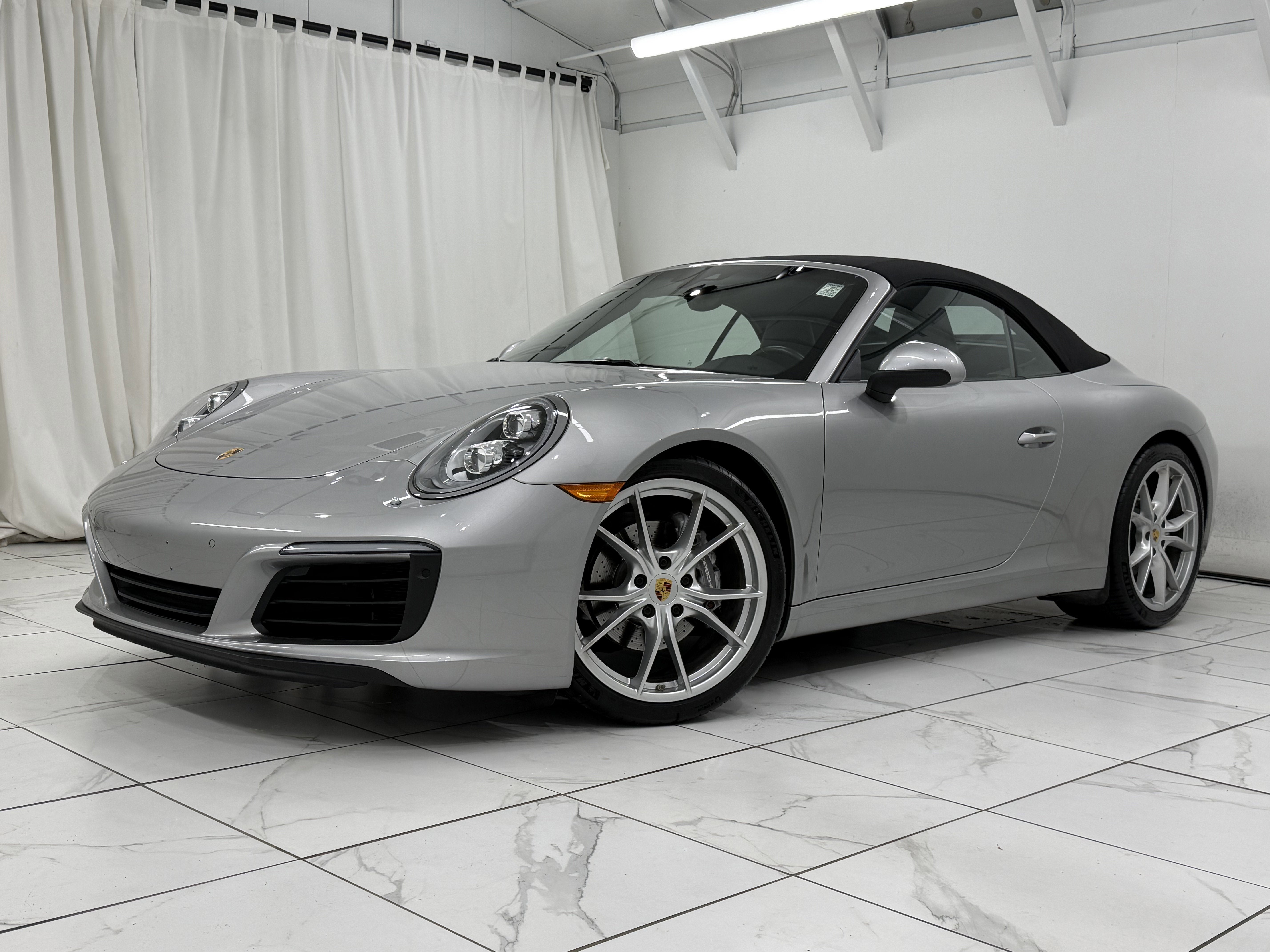 2017 Porsche 911 Carrera