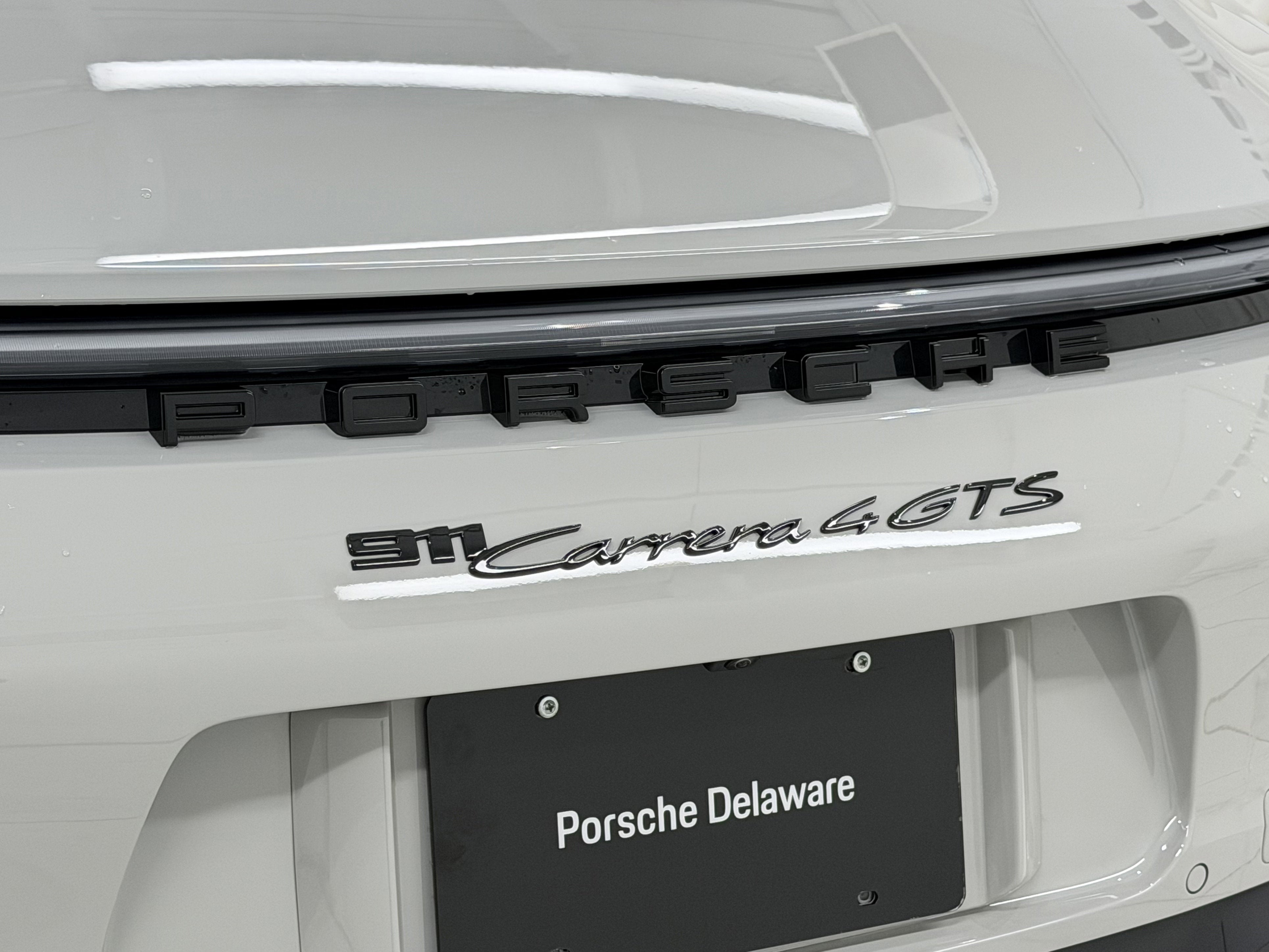 2023 Porsche 911 Carrera 4 GTS