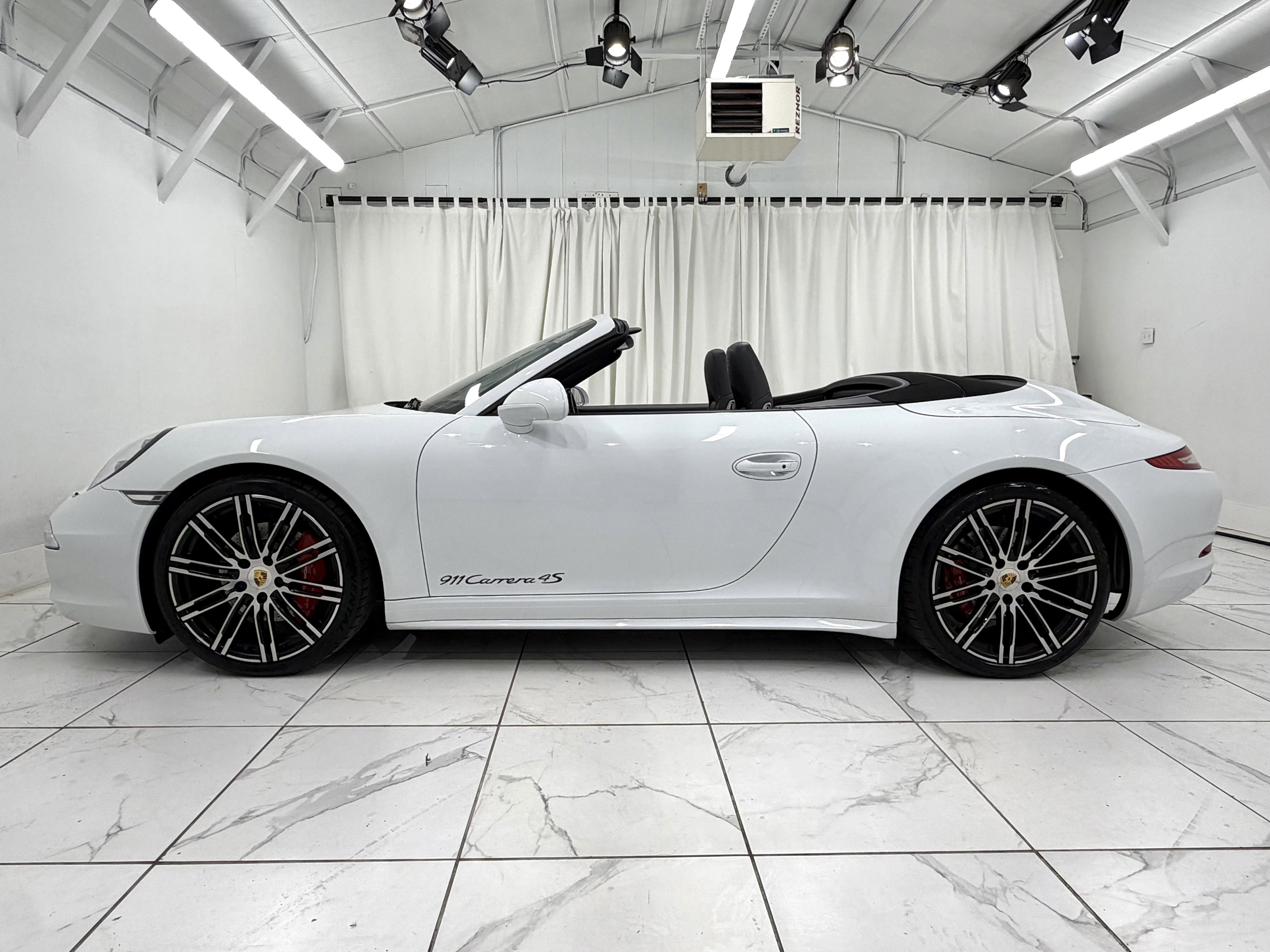 2016 Porsche 911 Carrera 4S