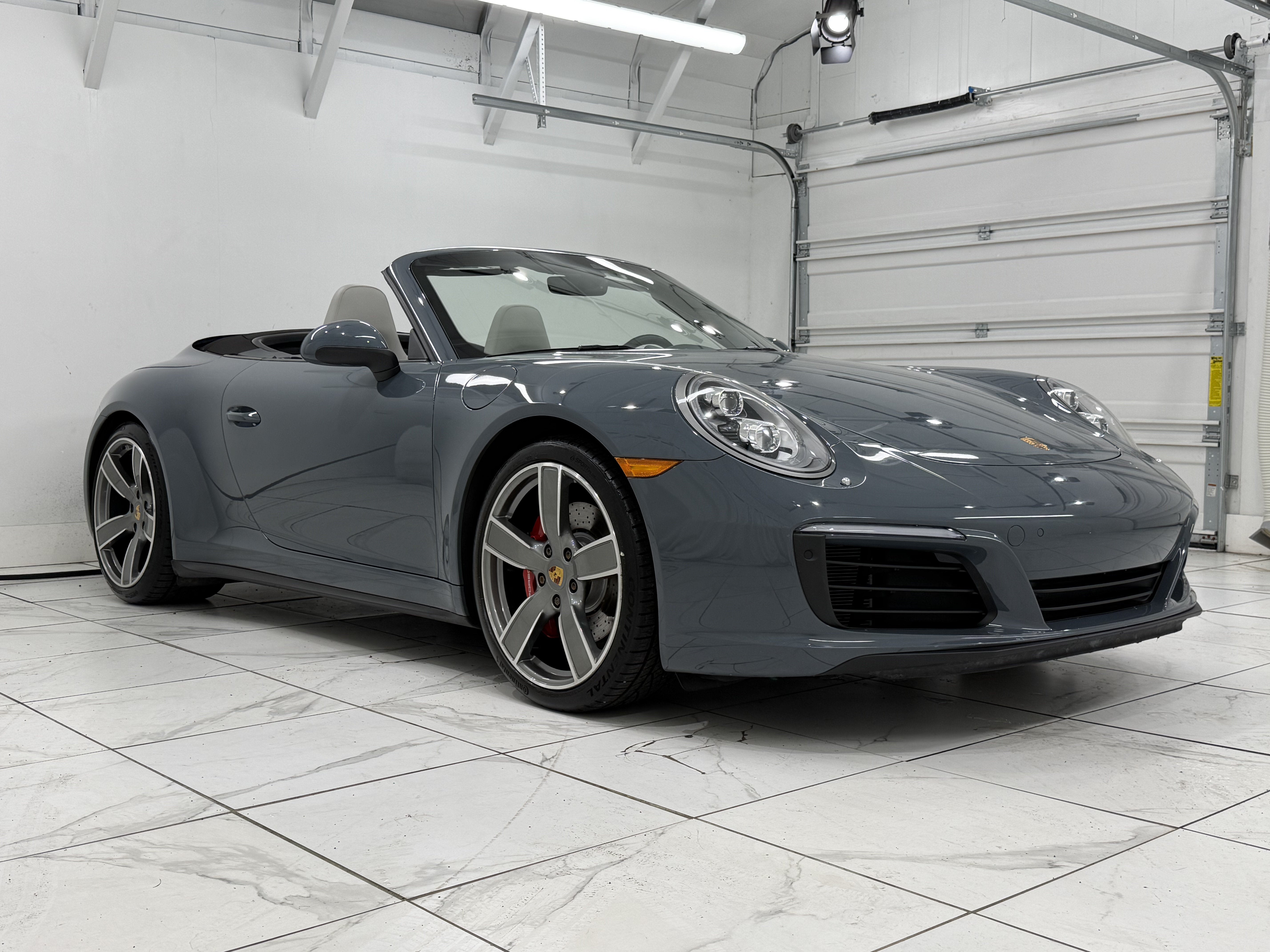 2017 Porsche 911 Carrera 4S