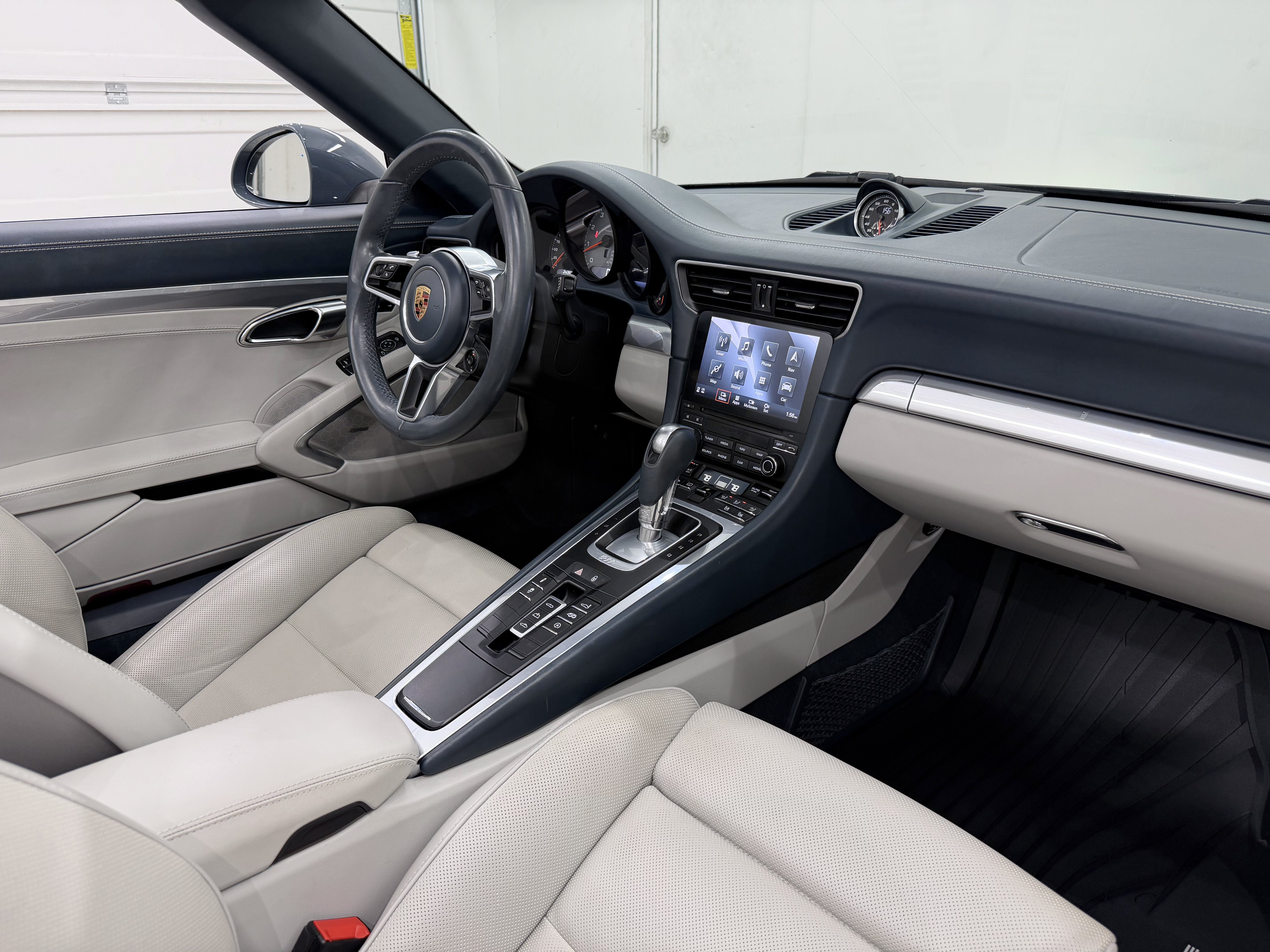 2017 Porsche 911 Carrera 4S