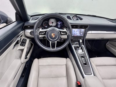 2017 Porsche 911 Carrera 4S