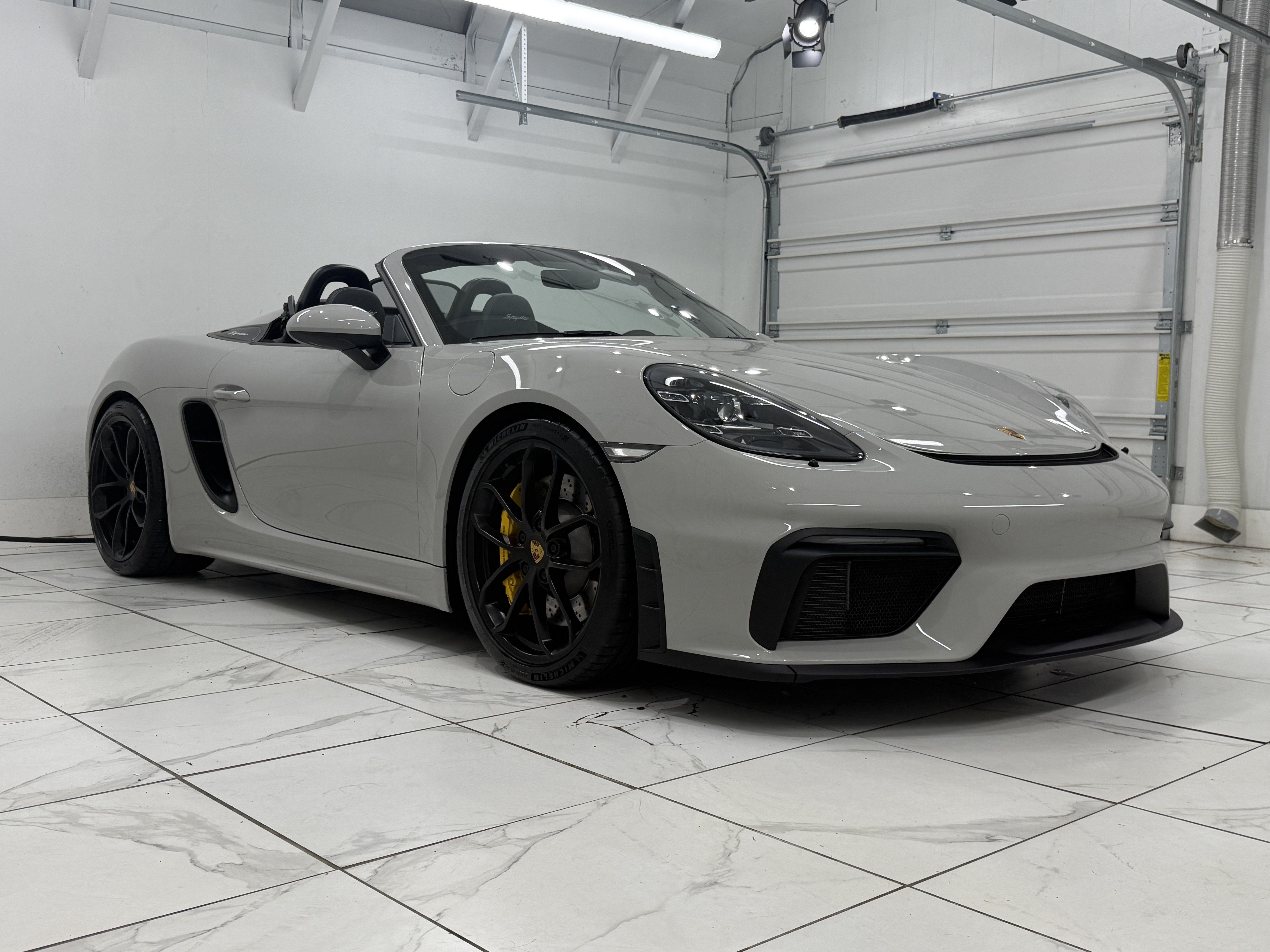 2021 Porsche 718 Spyder Roadster