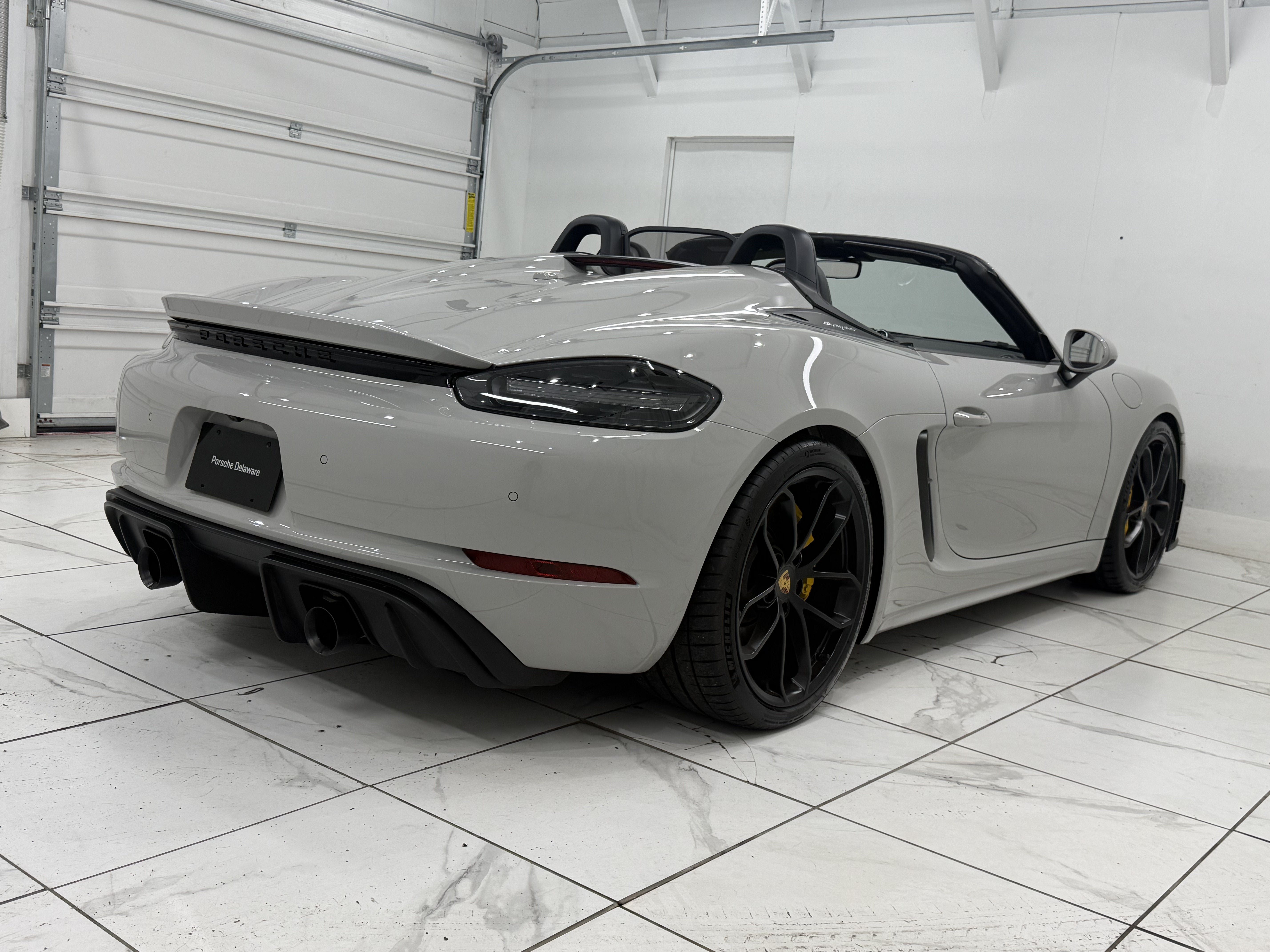 2021 Porsche 718 Spyder Roadster
