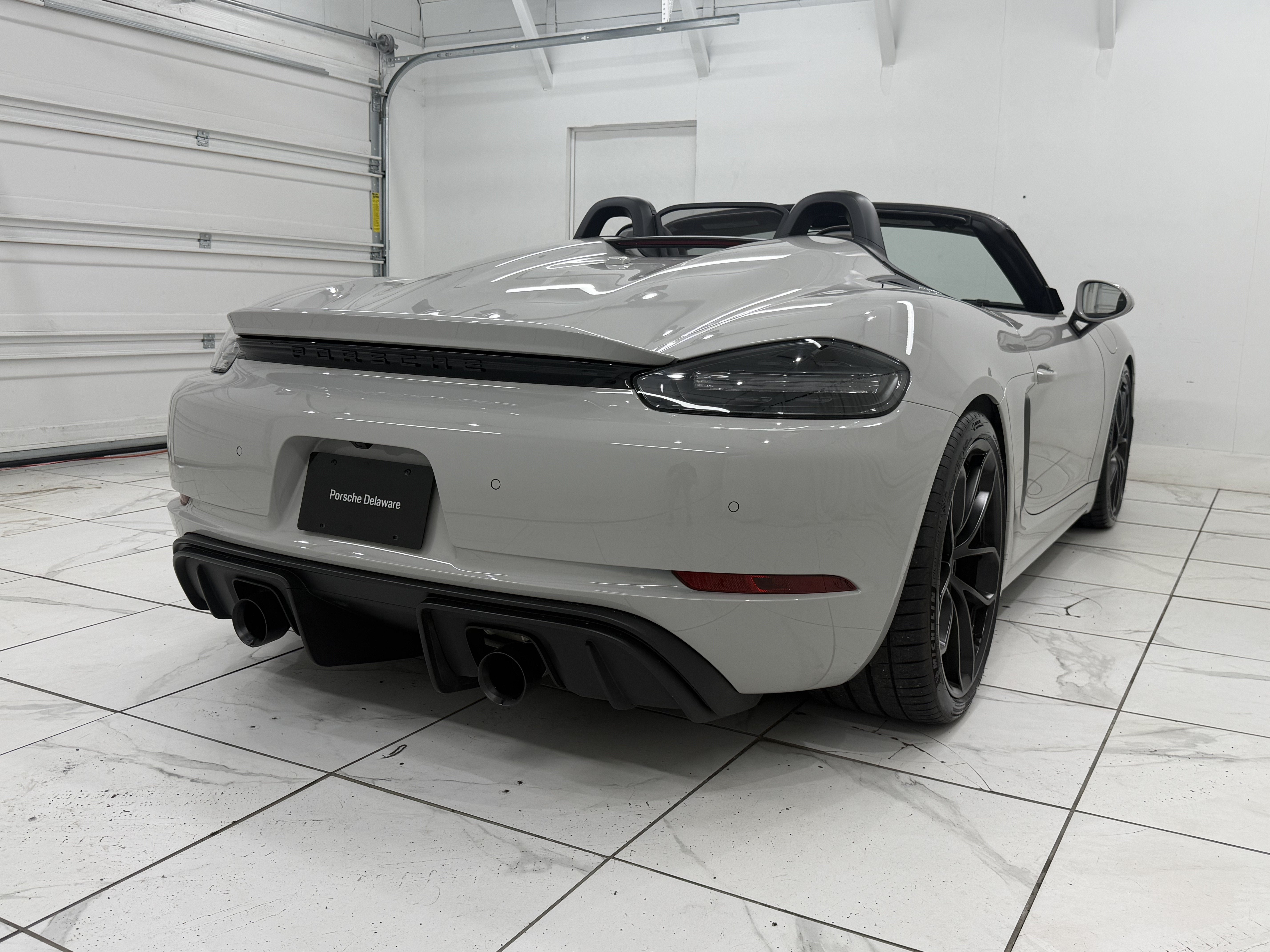 2021 Porsche 718 Spyder Roadster