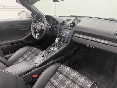 2021 Porsche 718 Spyder Roadster