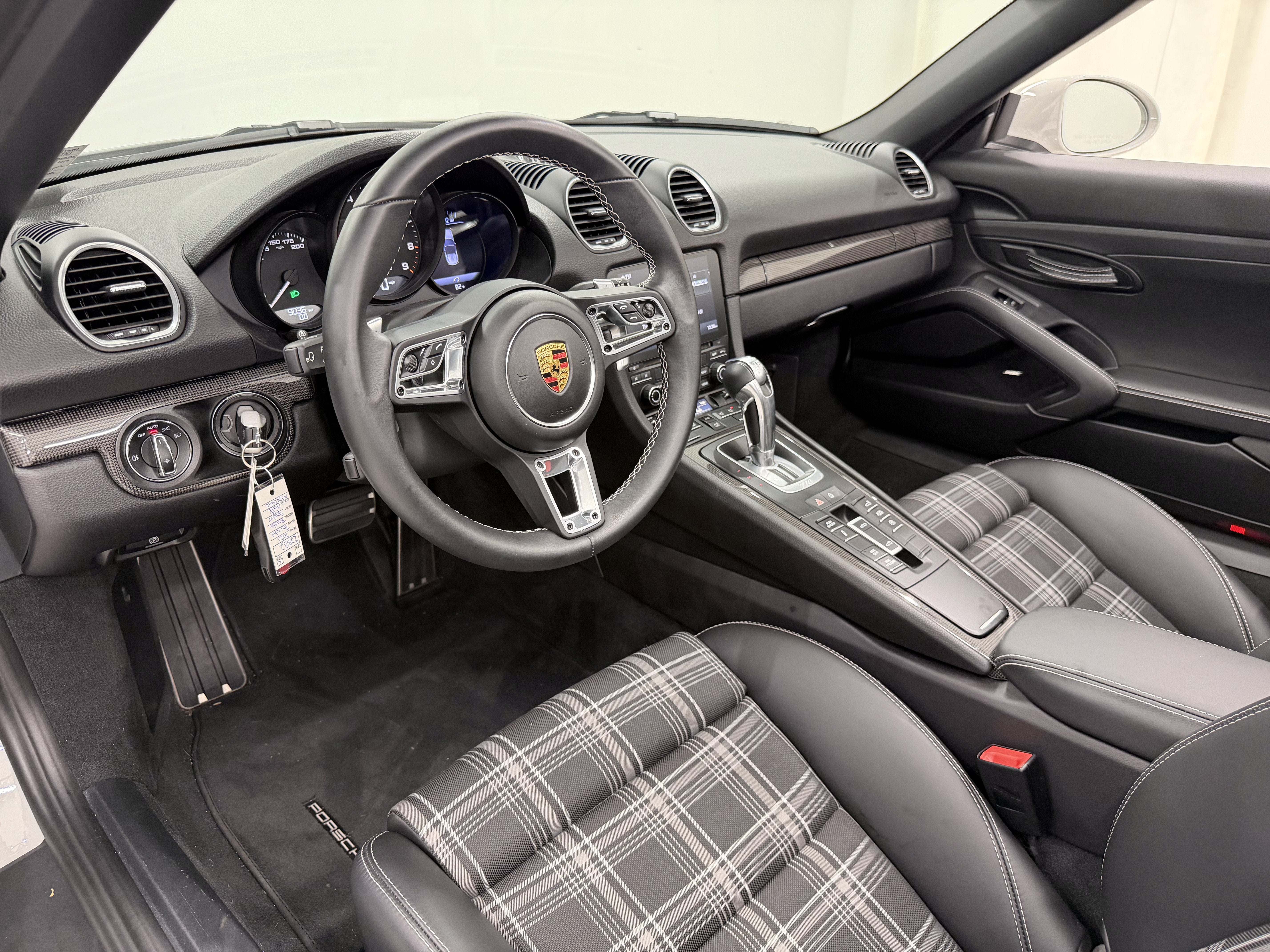 2021 Porsche 718 Spyder Roadster