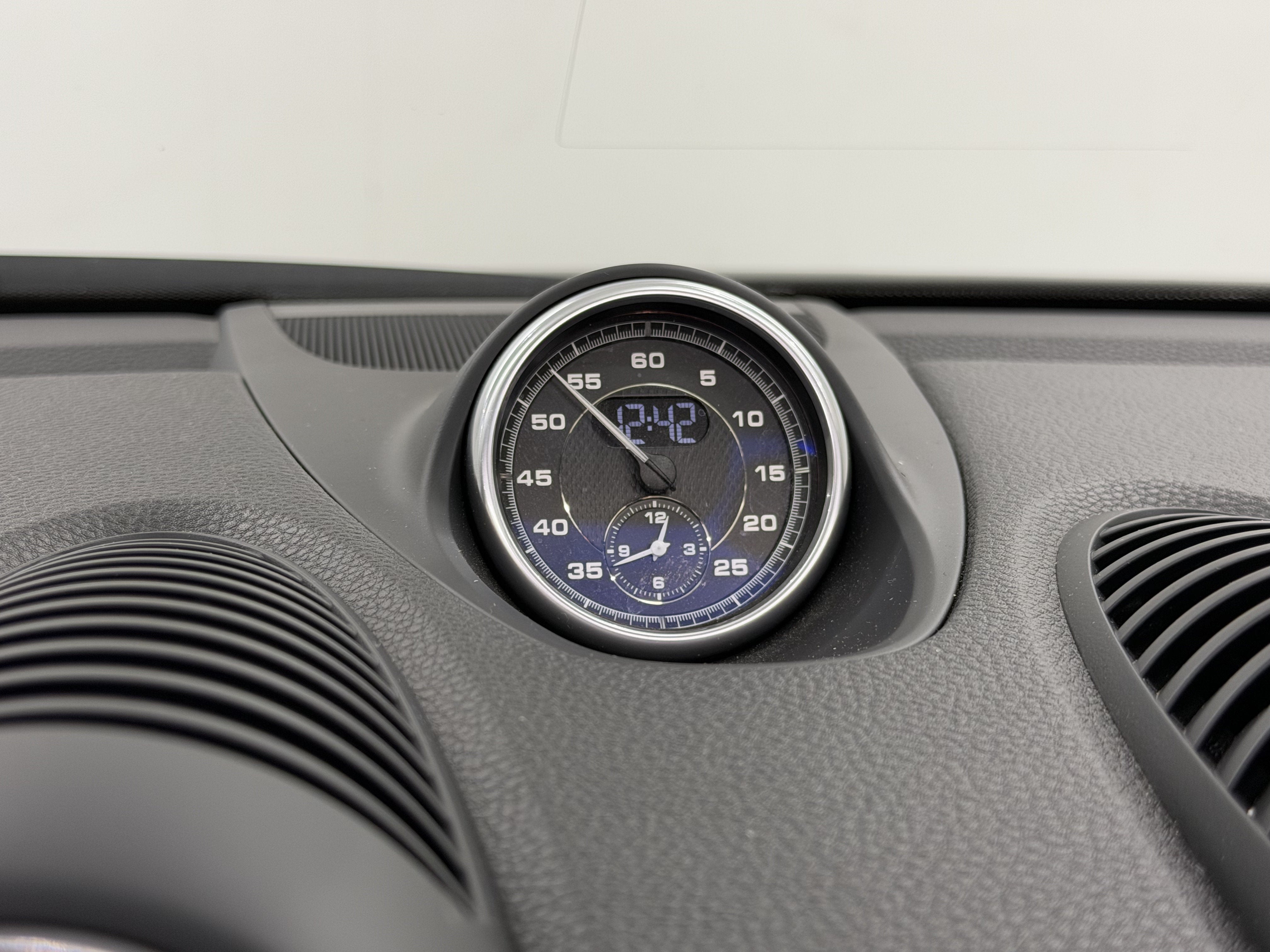 2021 Porsche 718 Spyder Roadster