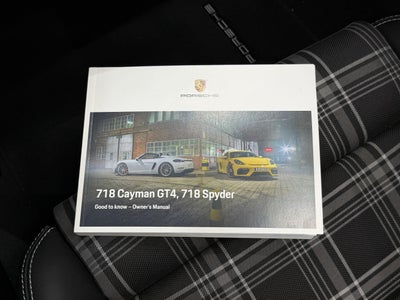 2021 Porsche 718 Spyder Roadster