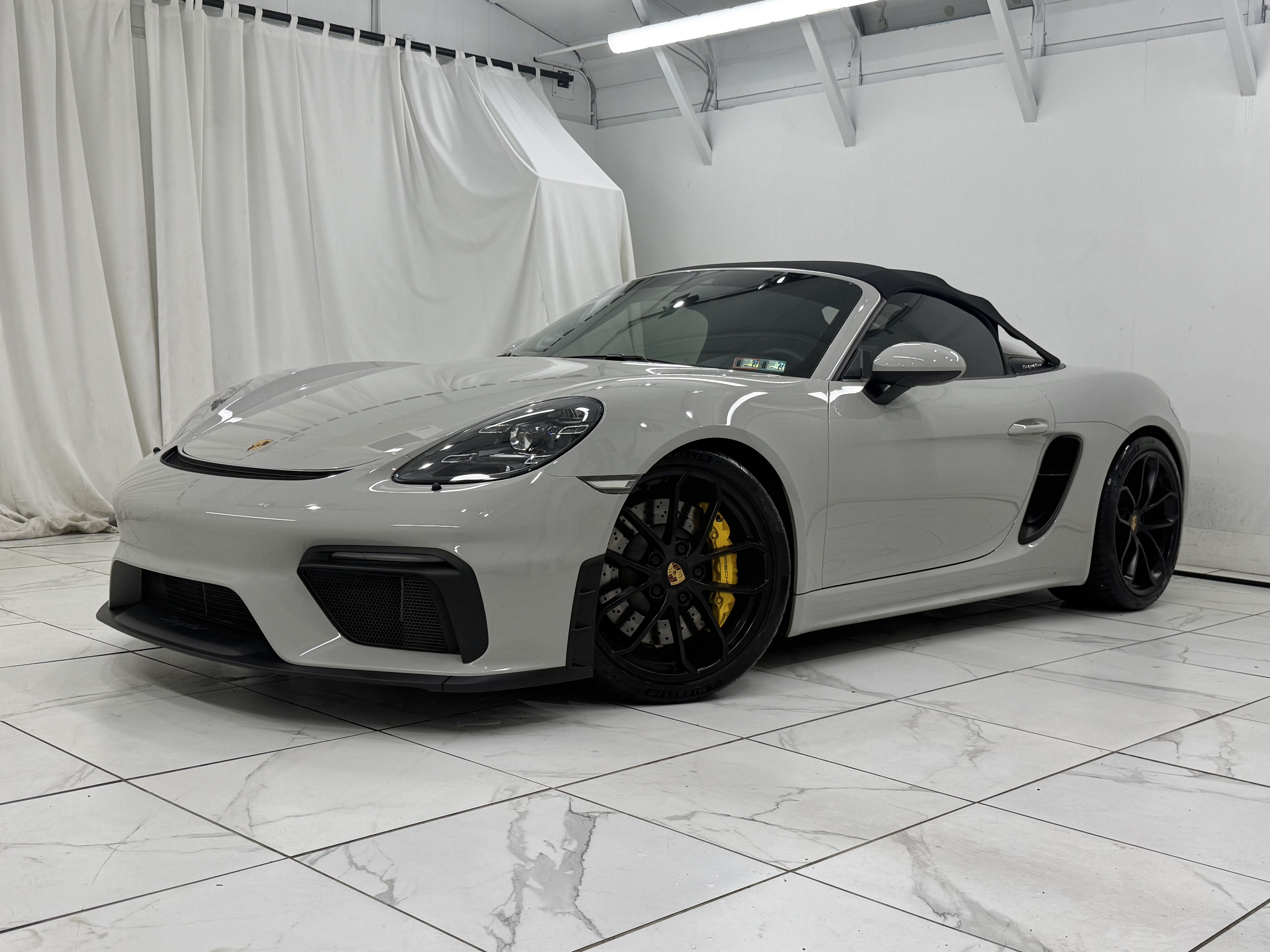 2021 Porsche 718 Spyder Roadster