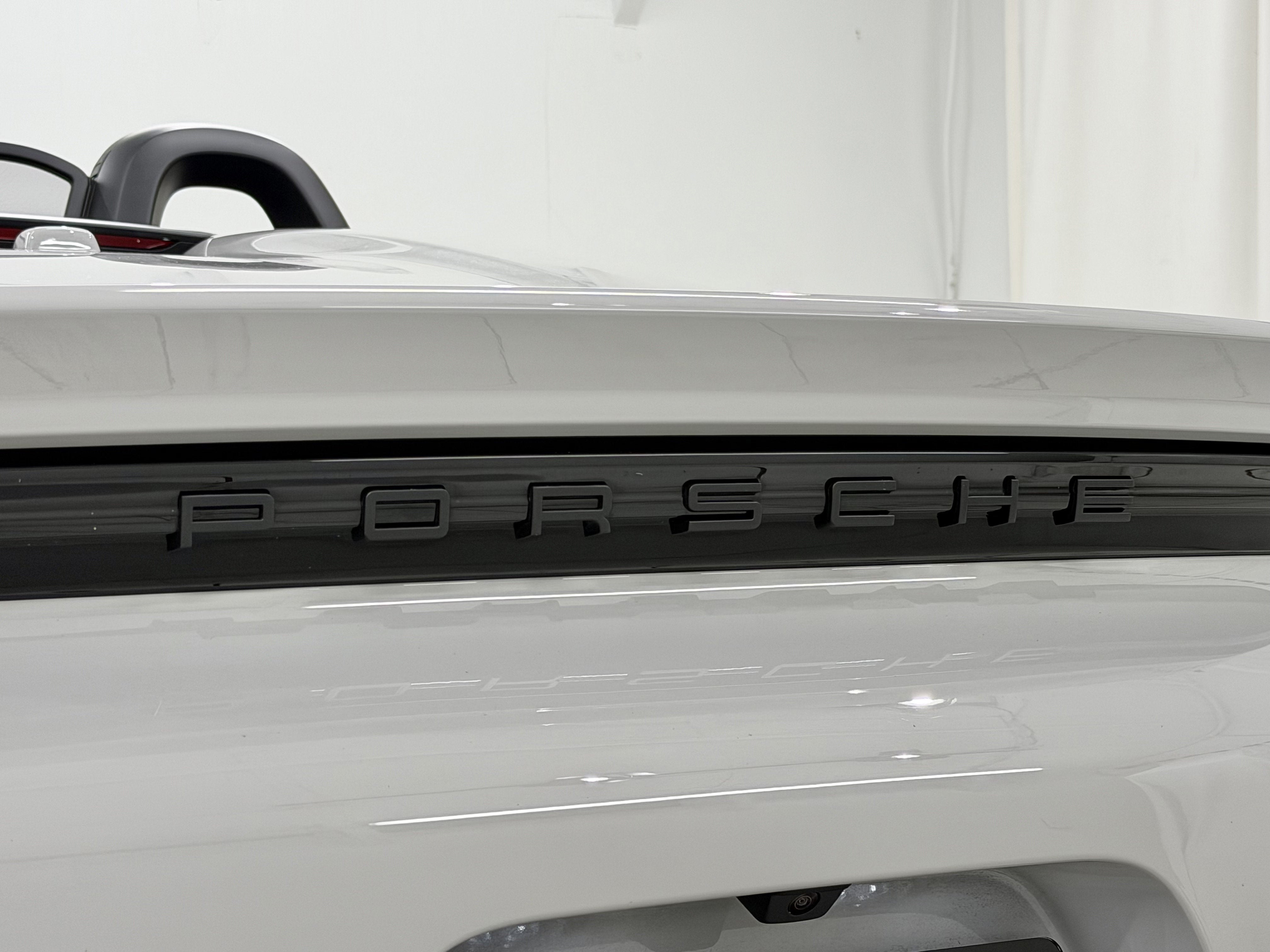 2021 Porsche 718 Spyder Roadster