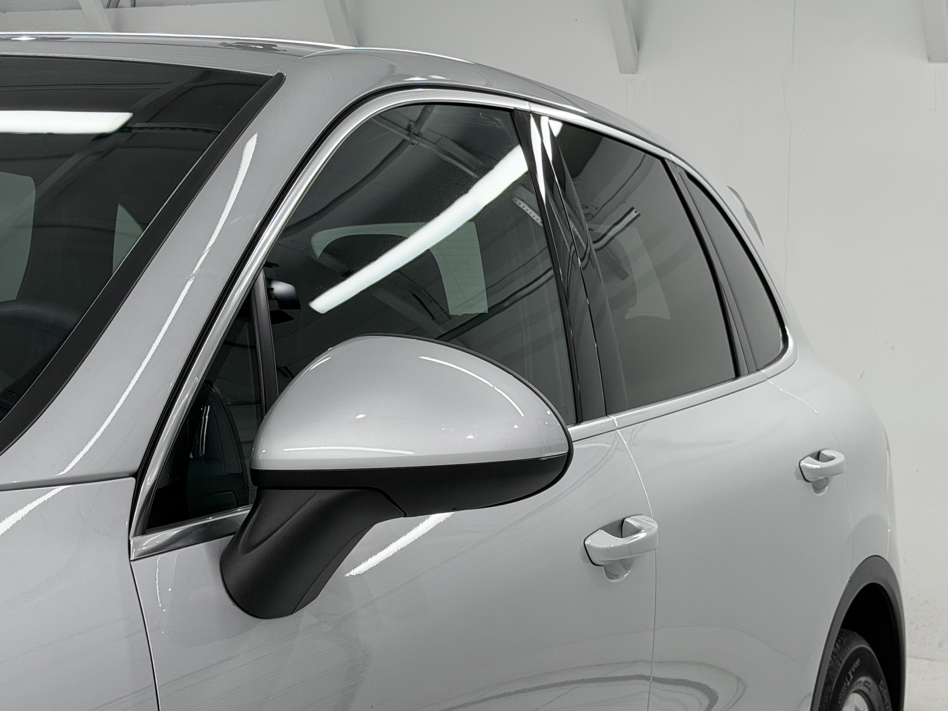 2013 Porsche Cayenne Base