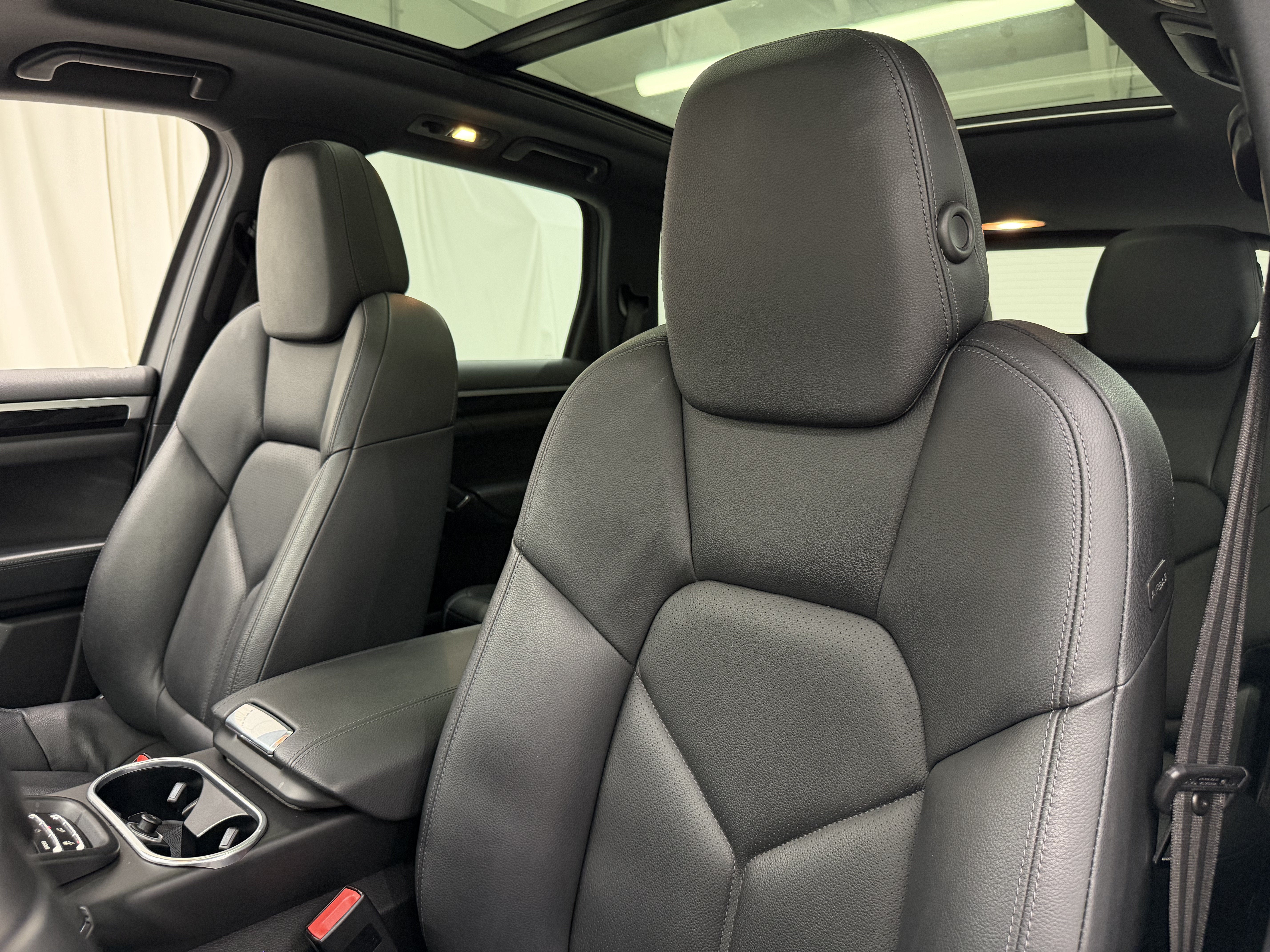 2013 Porsche Cayenne Base