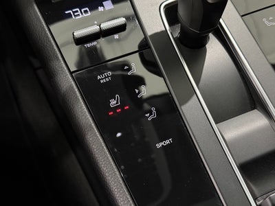 2022 Porsche Macan AWD