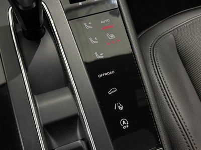 2022 Porsche Macan AWD