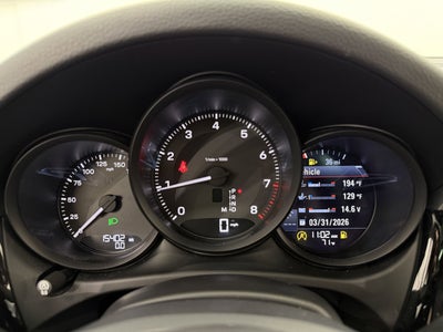 2022 Porsche Macan AWD