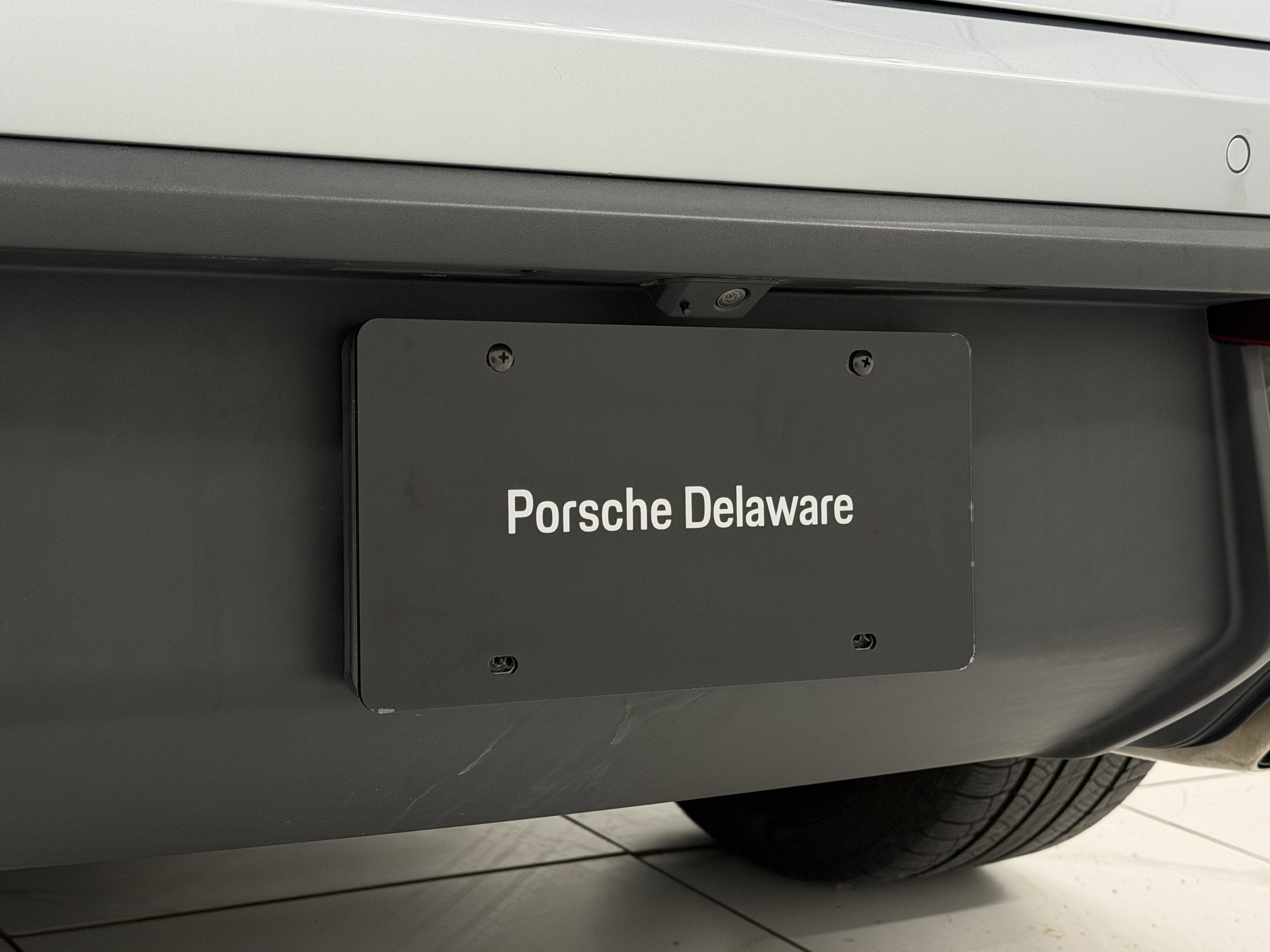 2022 Porsche Macan AWD