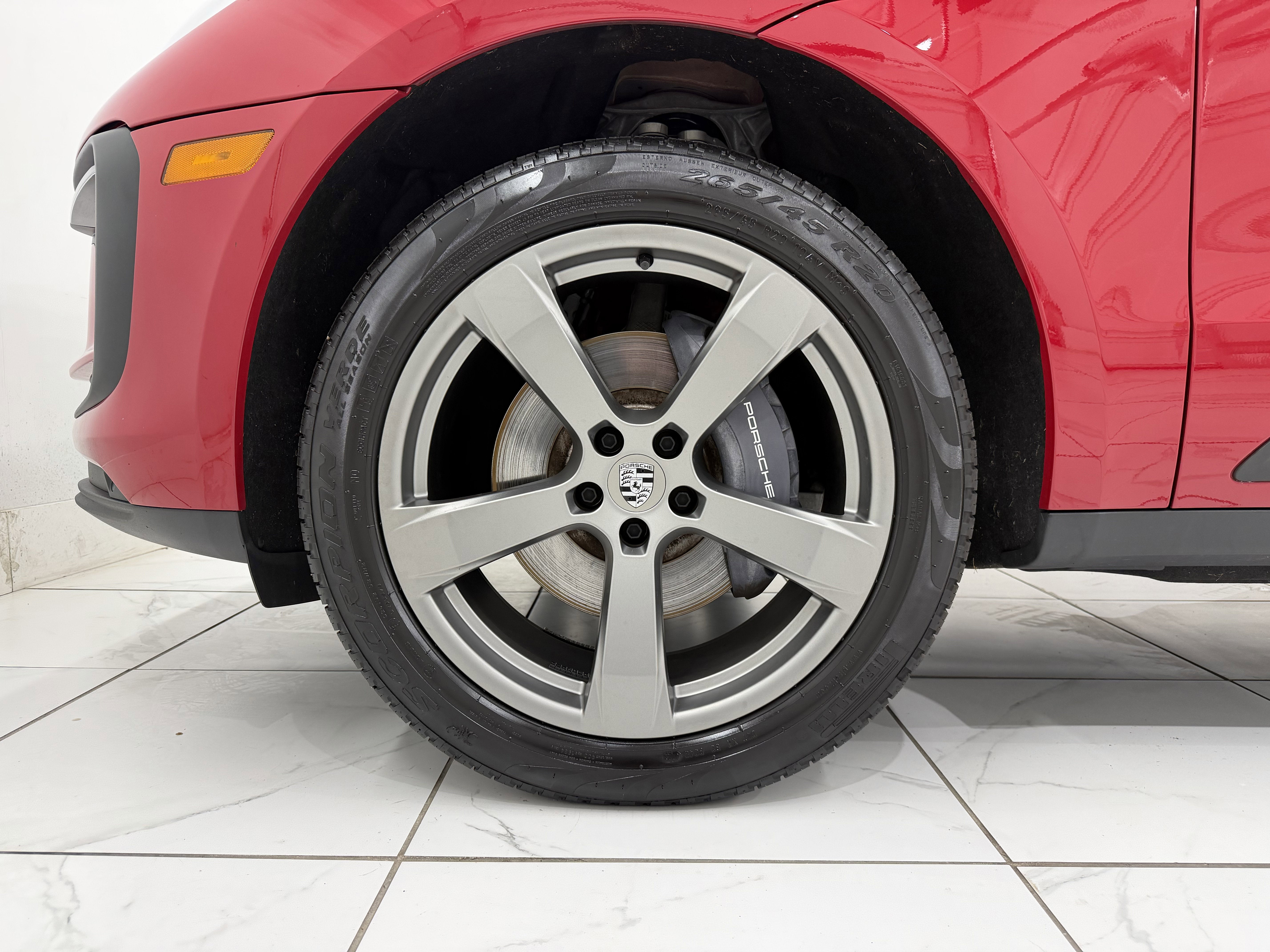 2024 Porsche Macan Base