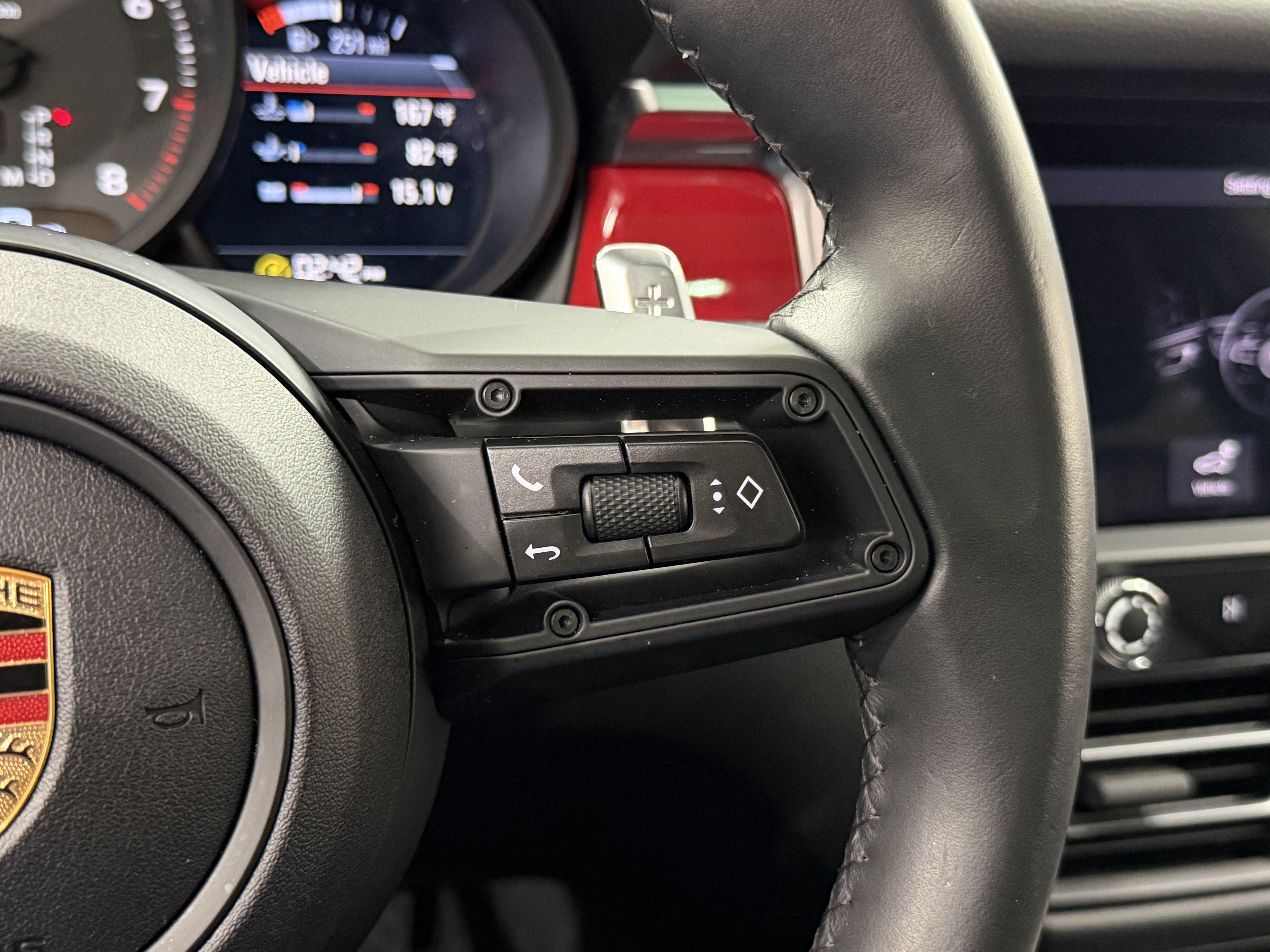 2024 Porsche Macan Base