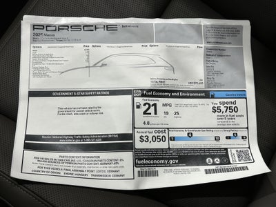 2025 Porsche Macan Base