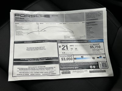 2025 Porsche Macan Base