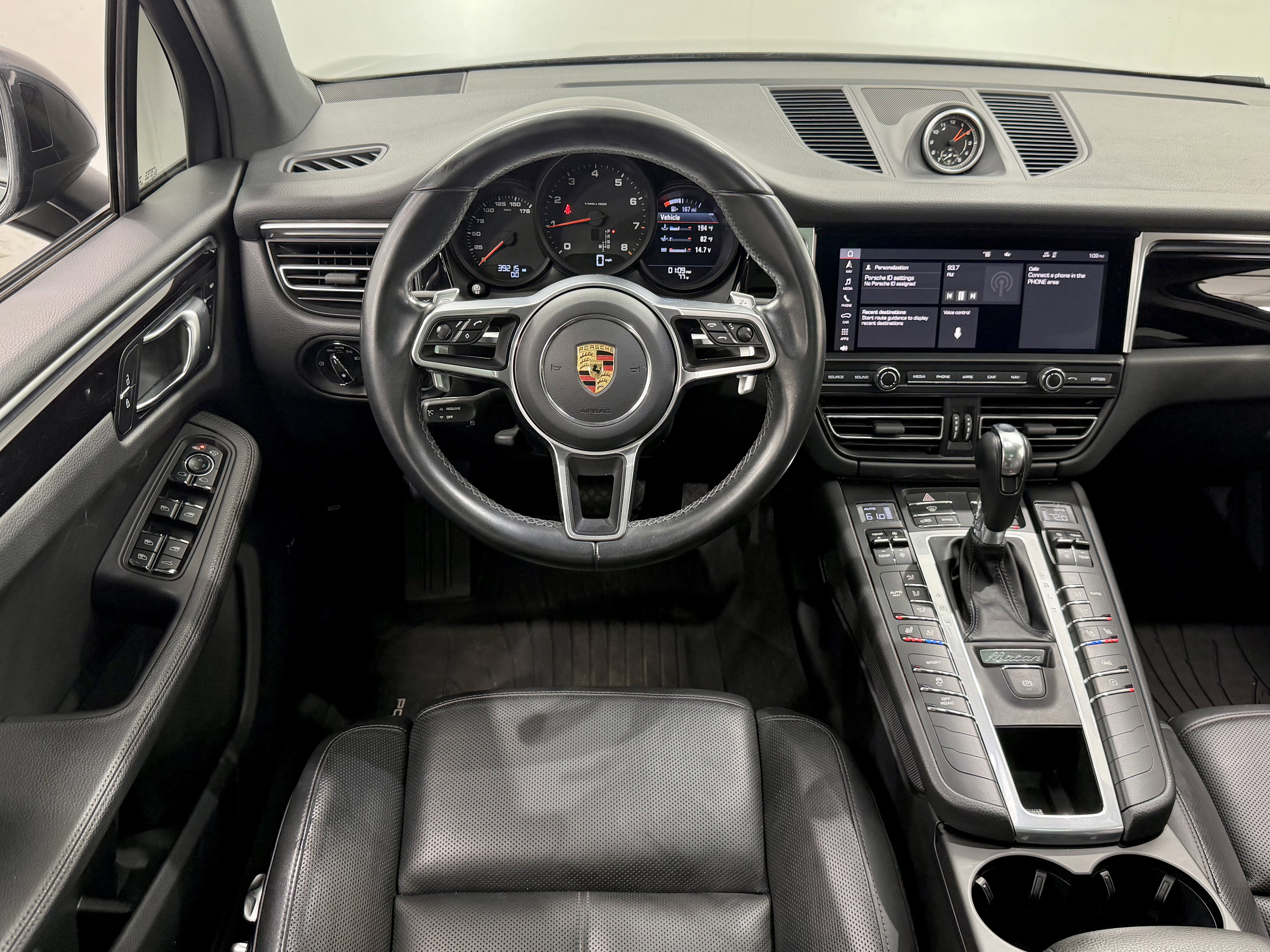 2021 Porsche Macan AWD