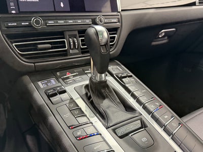 2021 Porsche Macan AWD