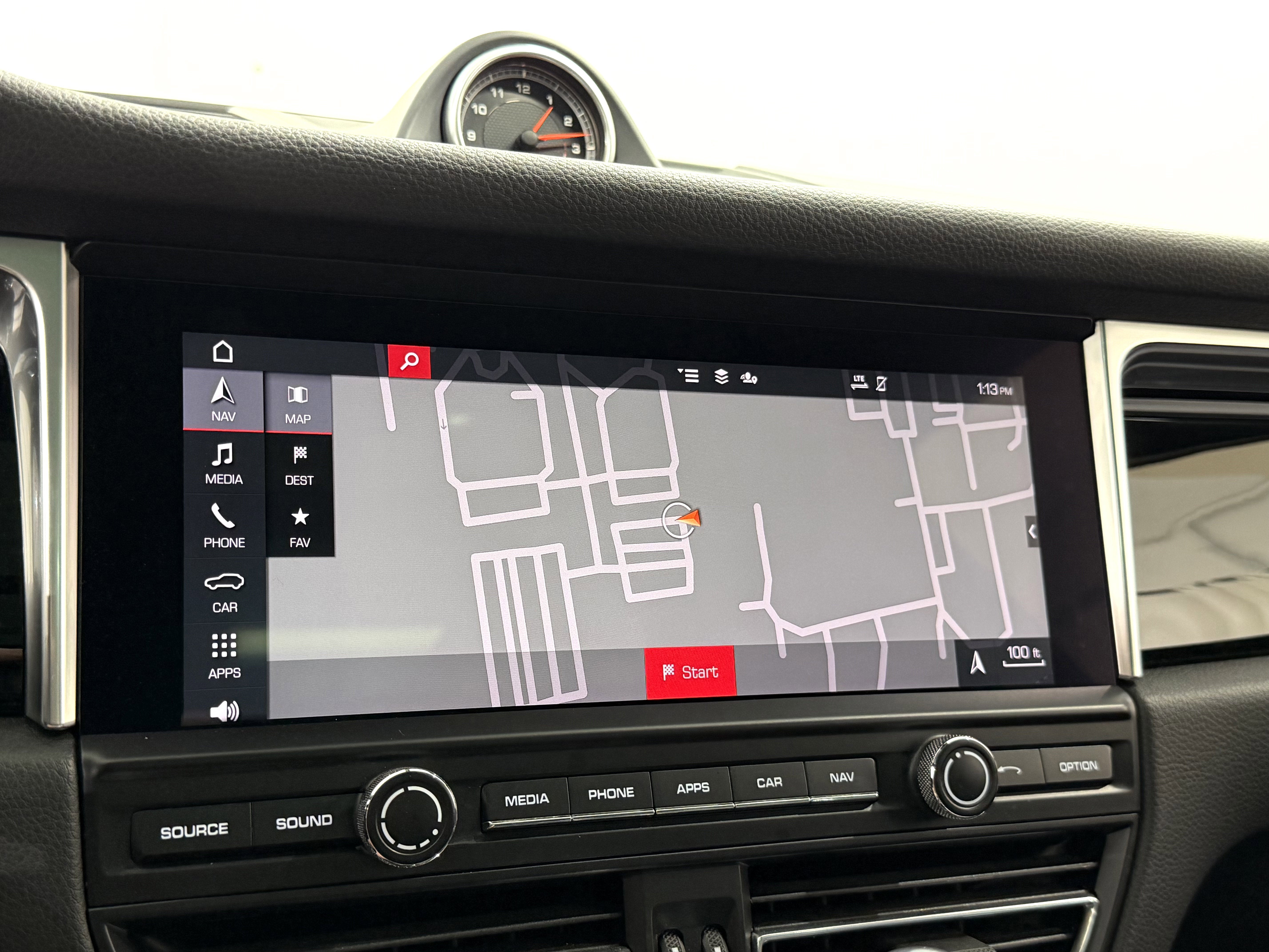 2021 Porsche Macan AWD