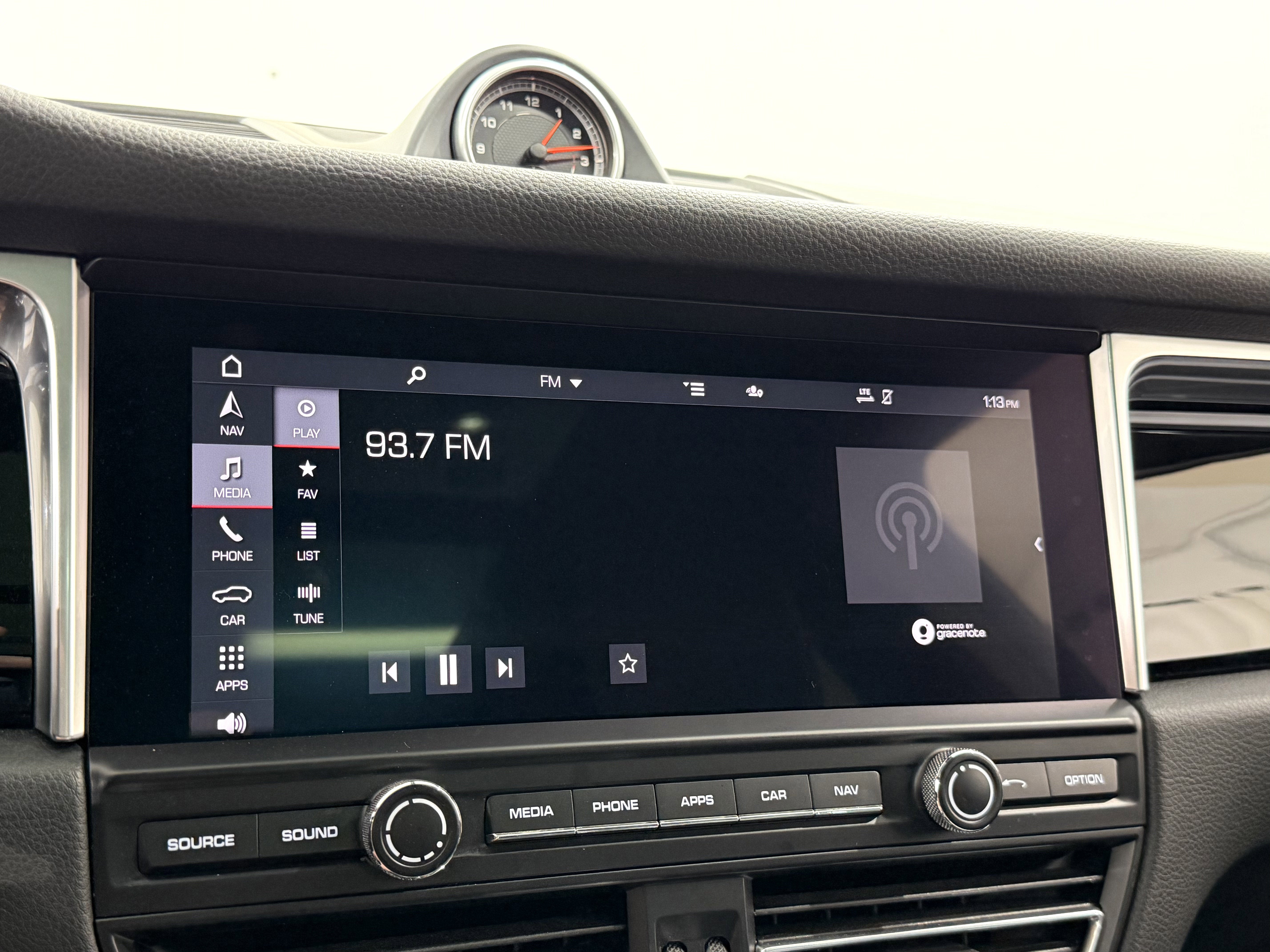 2021 Porsche Macan AWD