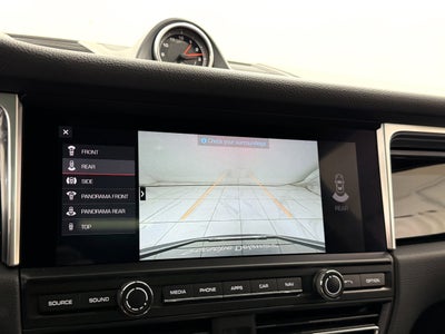 2021 Porsche Macan AWD