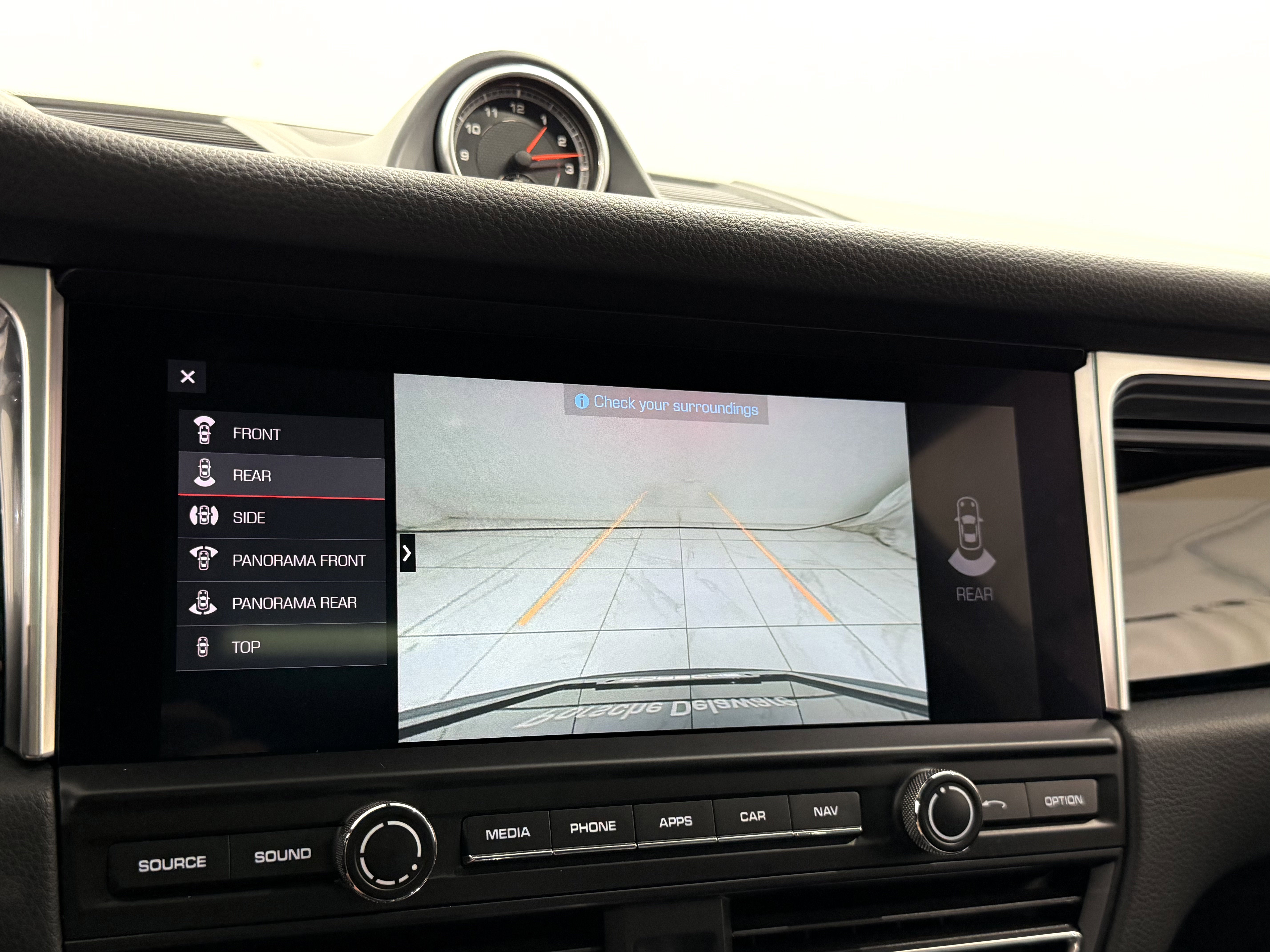 2021 Porsche Macan AWD