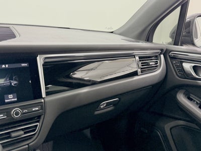 2021 Porsche Macan AWD