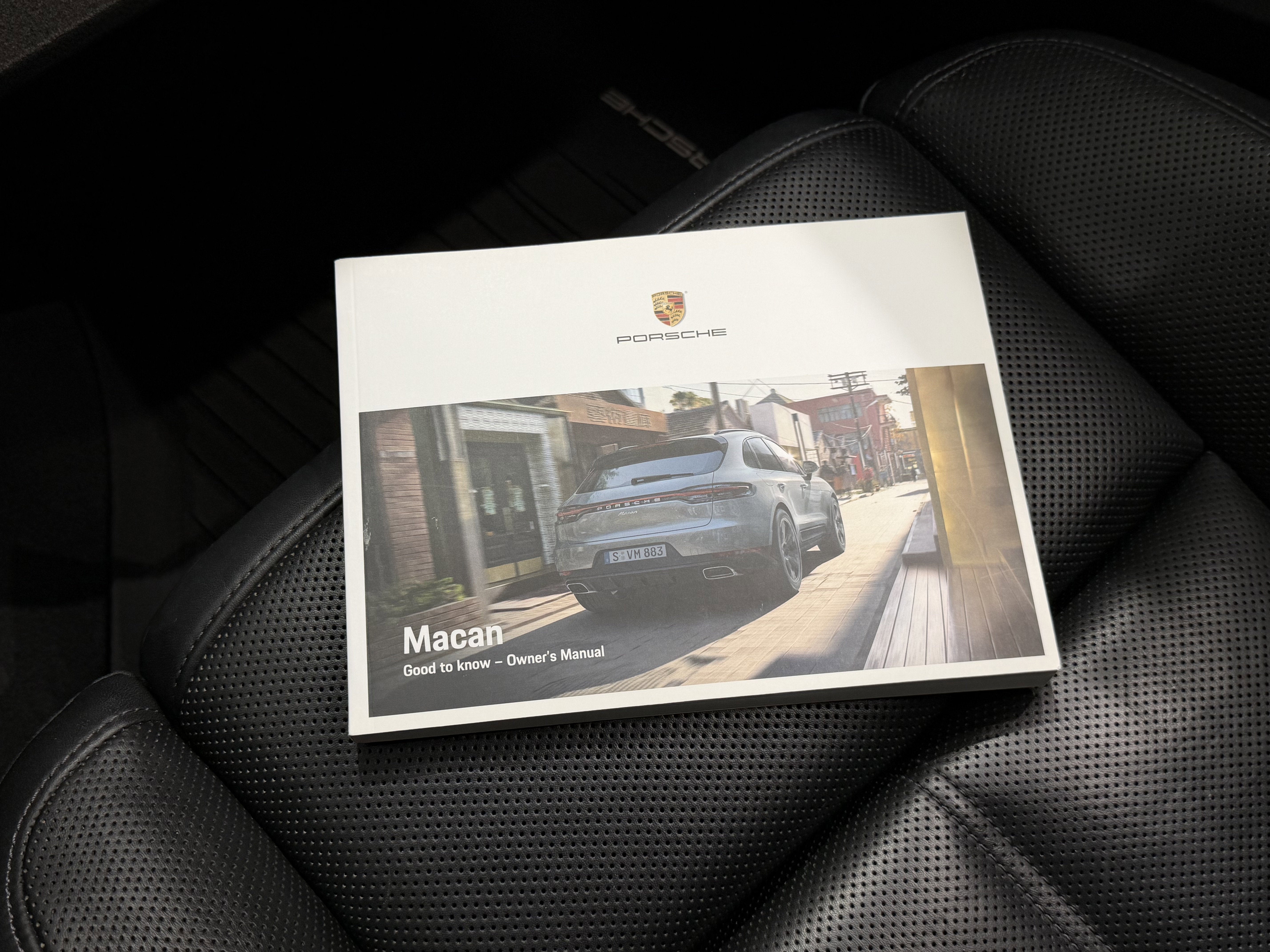2021 Porsche Macan AWD