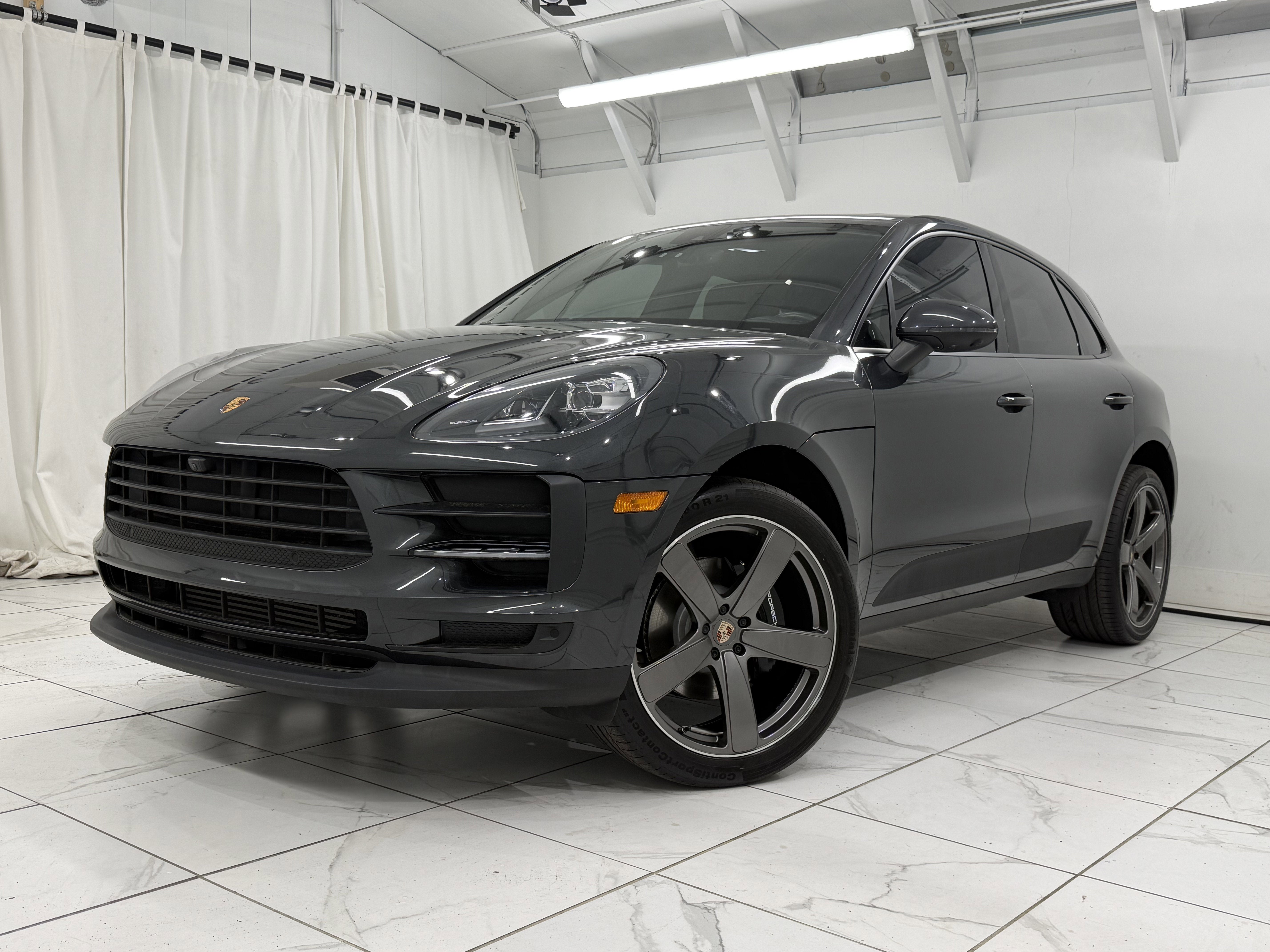 2021 Porsche Macan AWD
