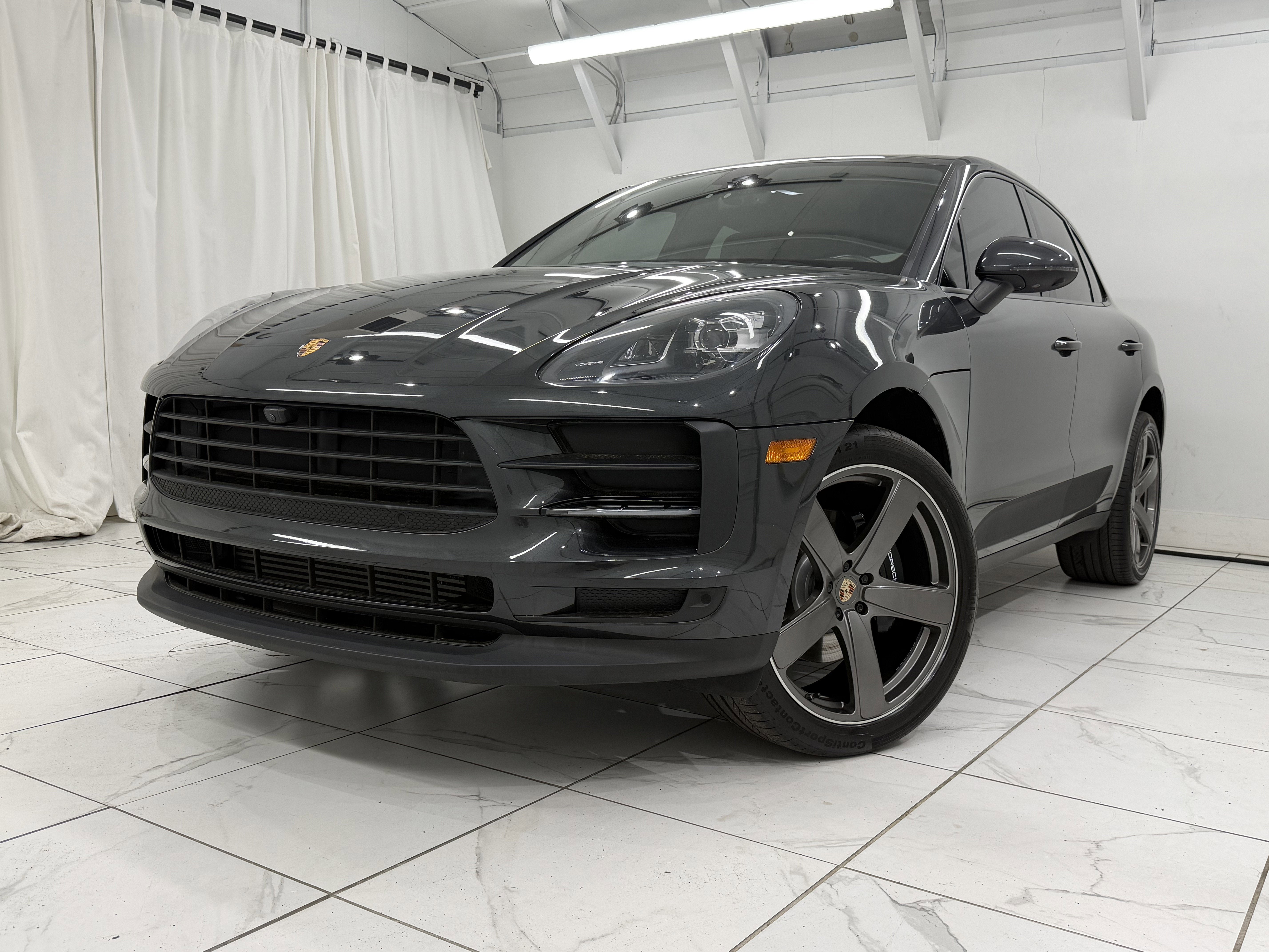 2021 Porsche Macan AWD