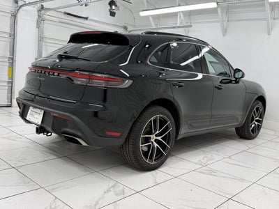 2025 Porsche Macan Base