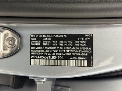 2026 Porsche Macan Base